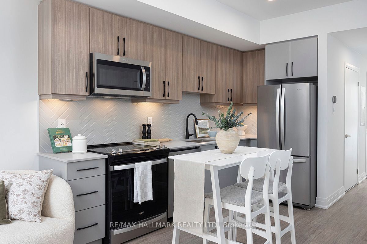 Unit 2 - 15 Brenthall Avenue W, North York 3