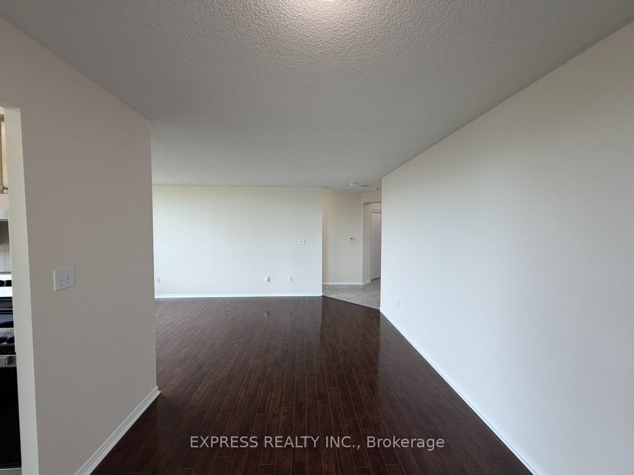Unit 607 - 39 Pemberton Avenue, North York 5