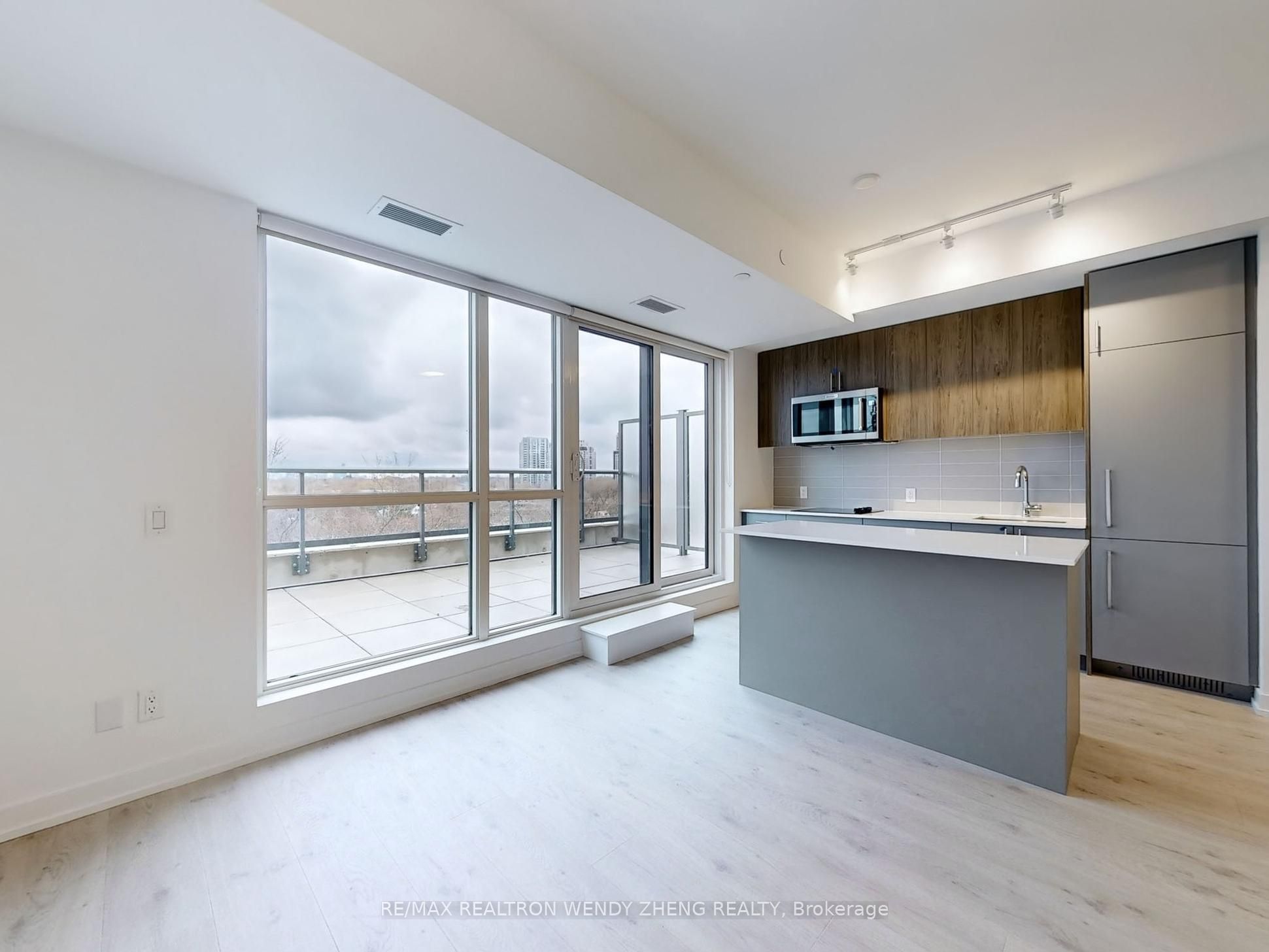 Unit 613 - 181 Sheppard Avenue E, North York 2