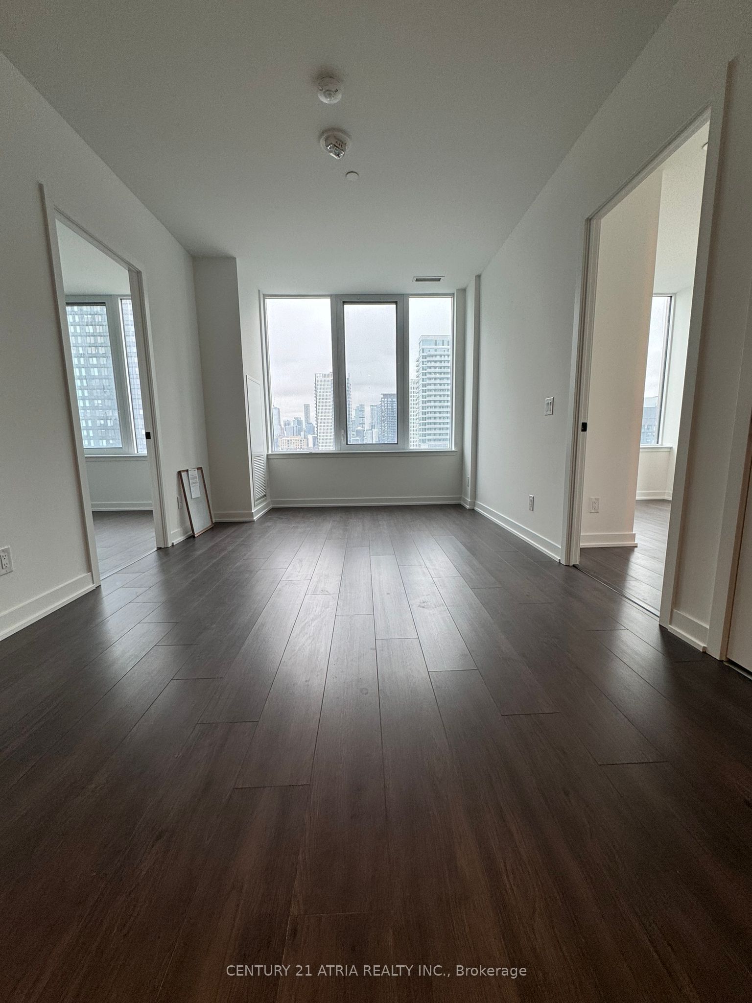 Unit 1119 - 5 Defries Street, Toronto 4