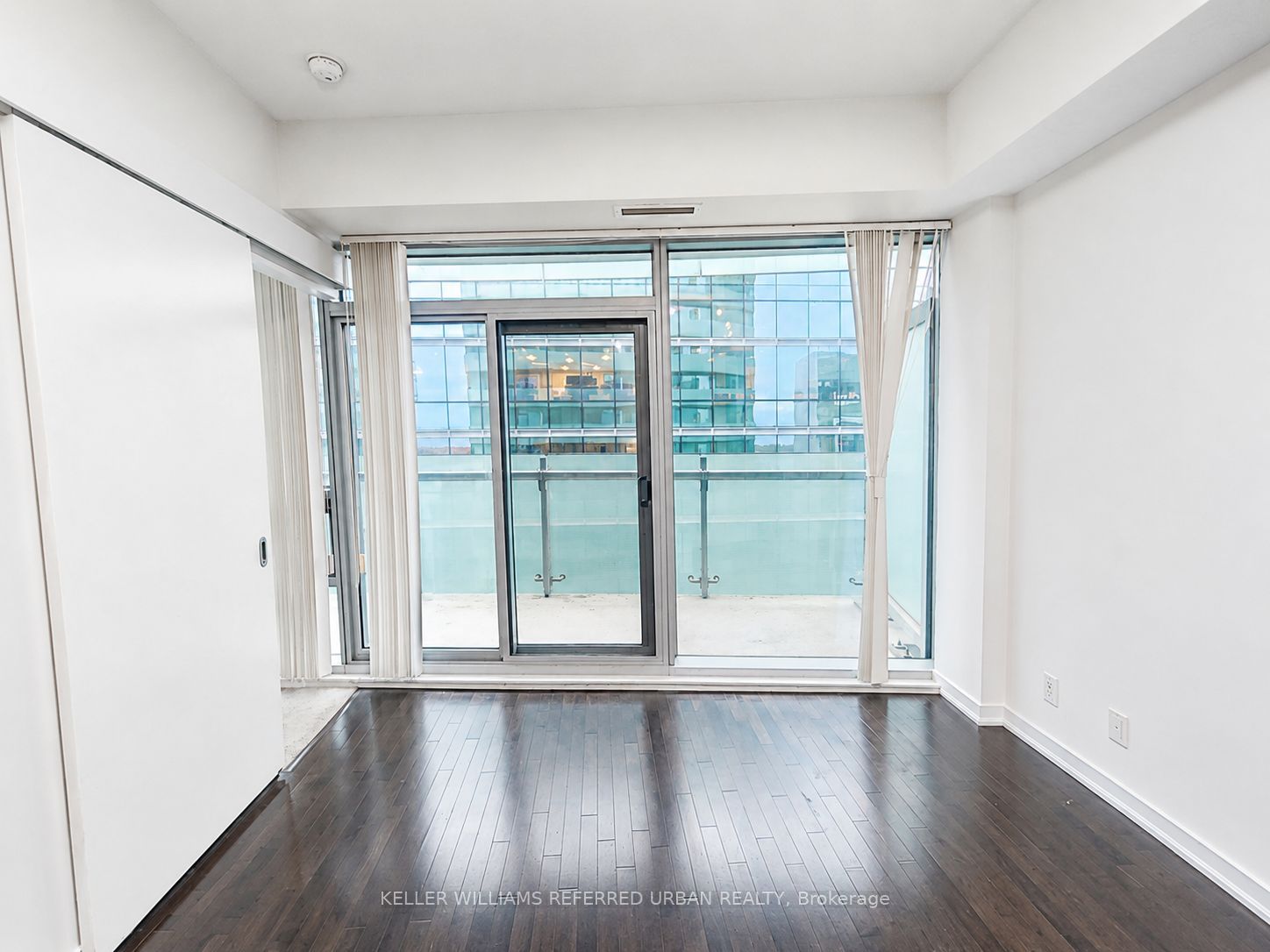 Unit 4309 - 14 York Street, Toronto 2