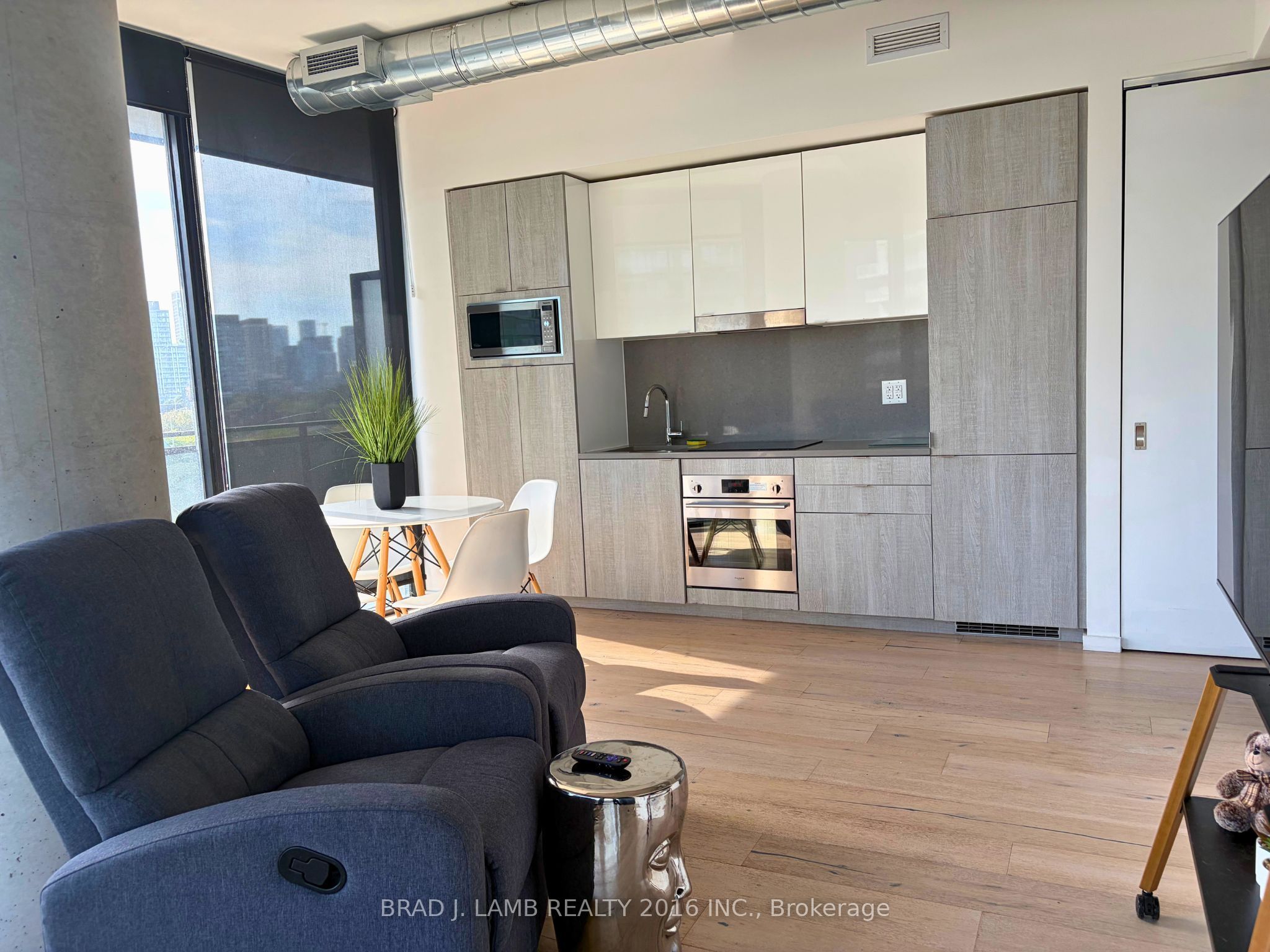 Unit 604 - 21 Lawren Harris Square, Toronto 2