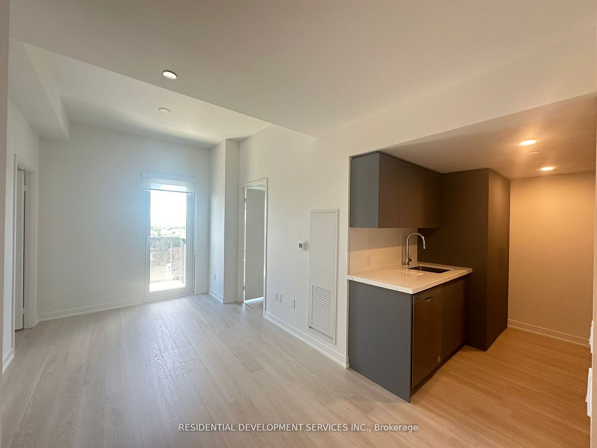 Unit 1207 - 500 Wilson Avenue, North York 4