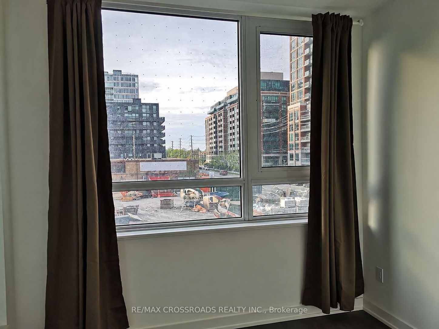 Unit 203 - 8 Tippett Road, North York 4