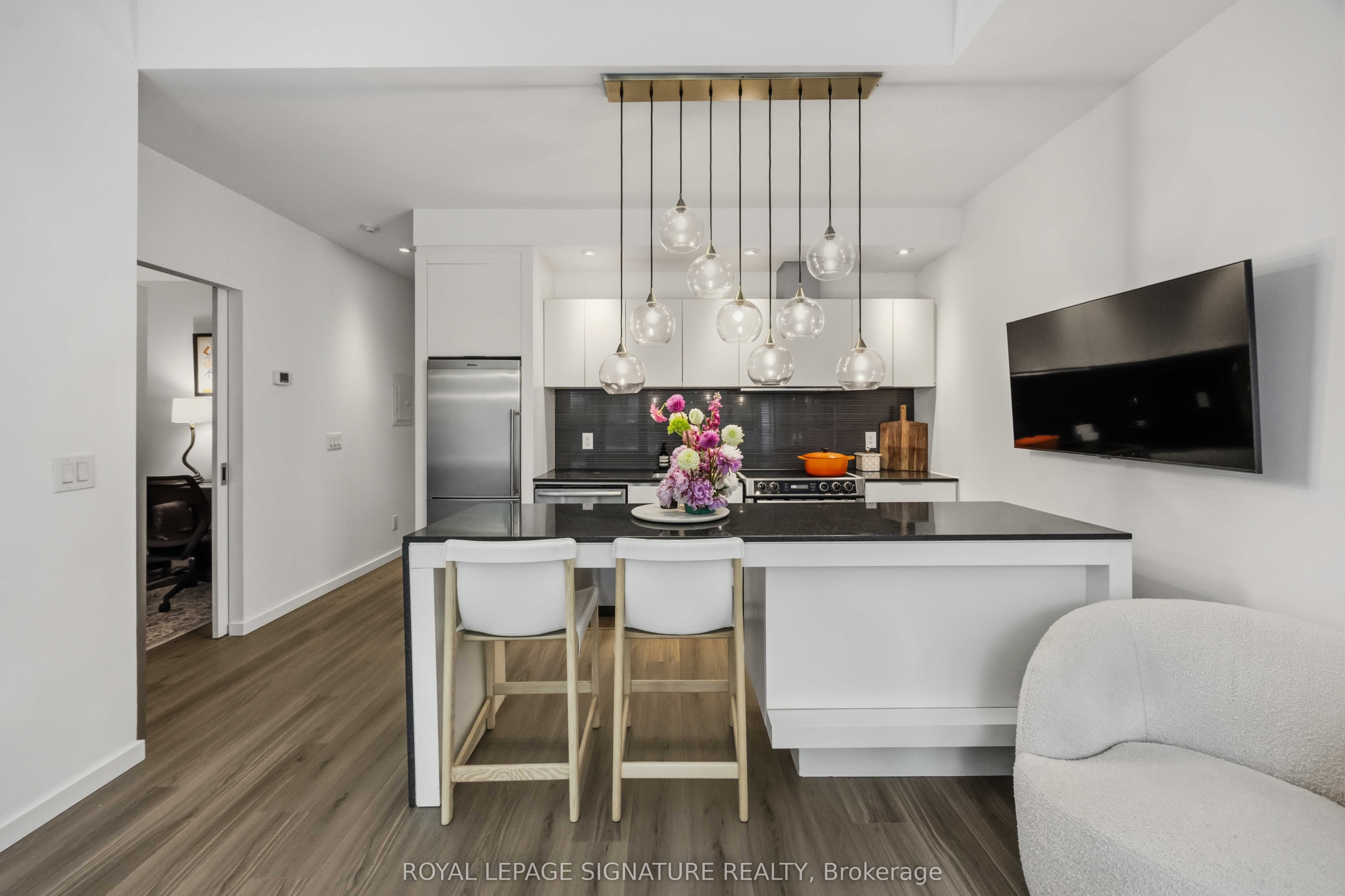 Unit 202 - 8 Charlotte Street, Toronto 4