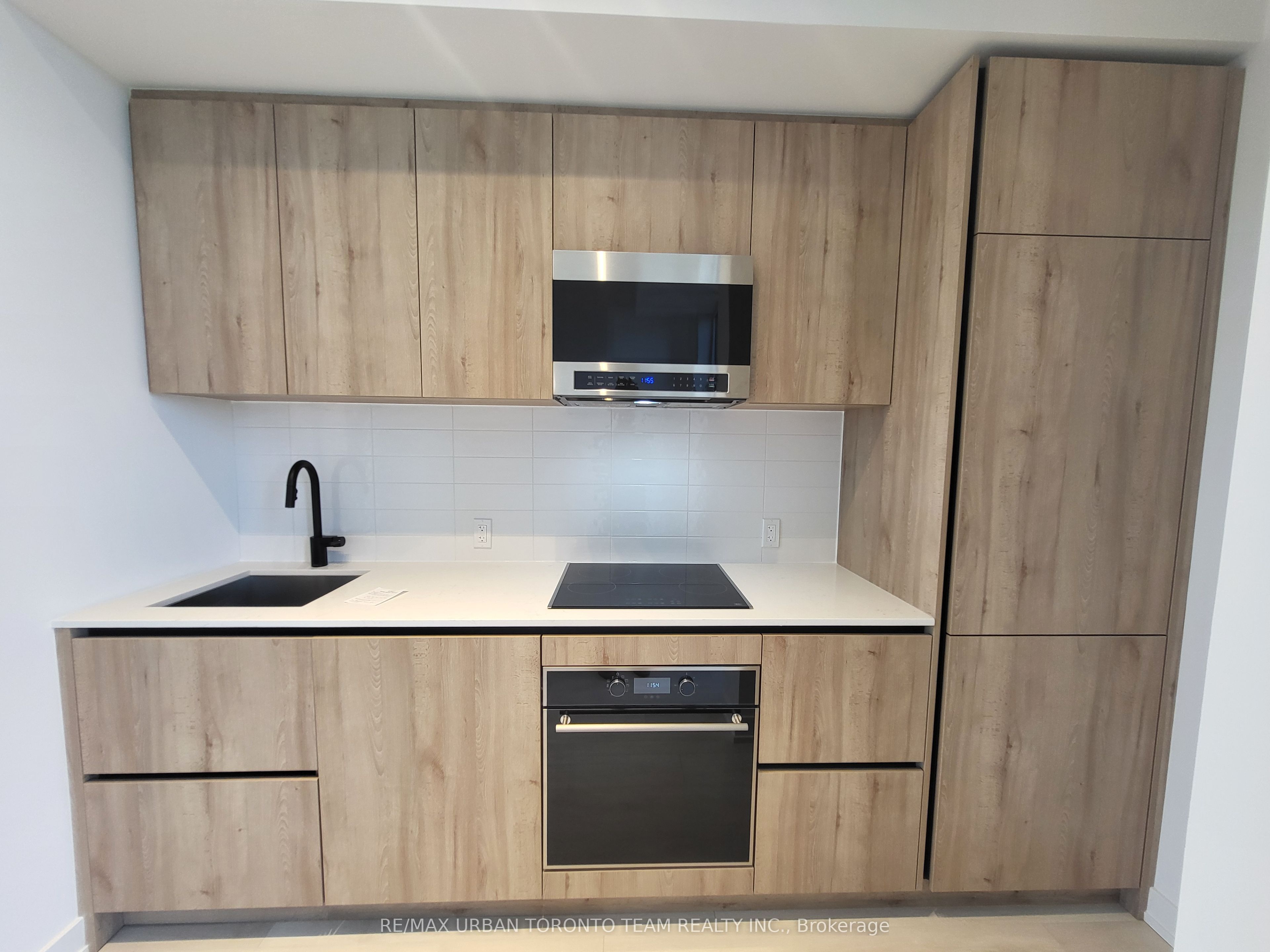 Unit UPH-01 (3901) - 117 Broadway Avenue, Toronto 4