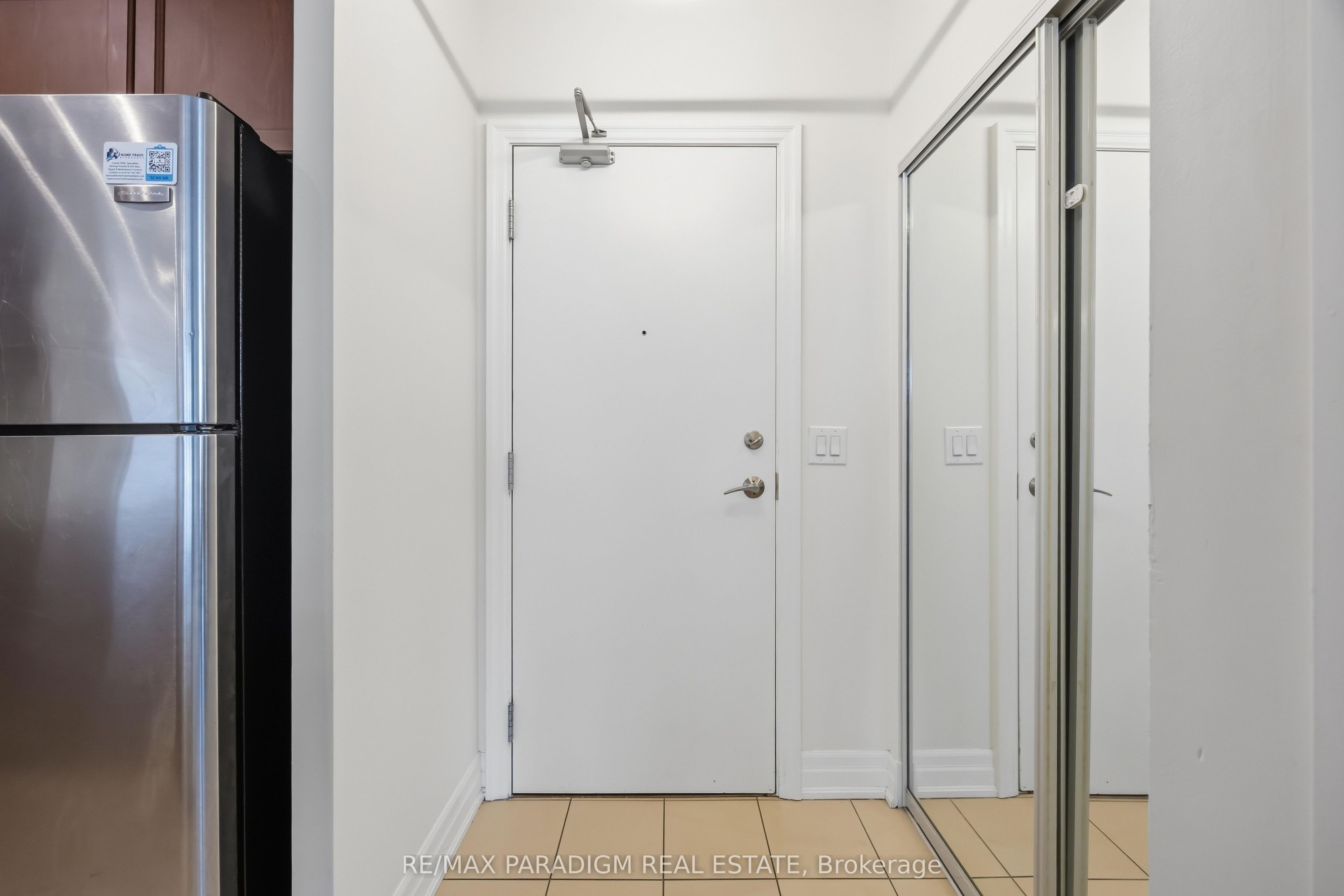 Unit 802 - 500 St Clair Avenue W, Toronto 4
