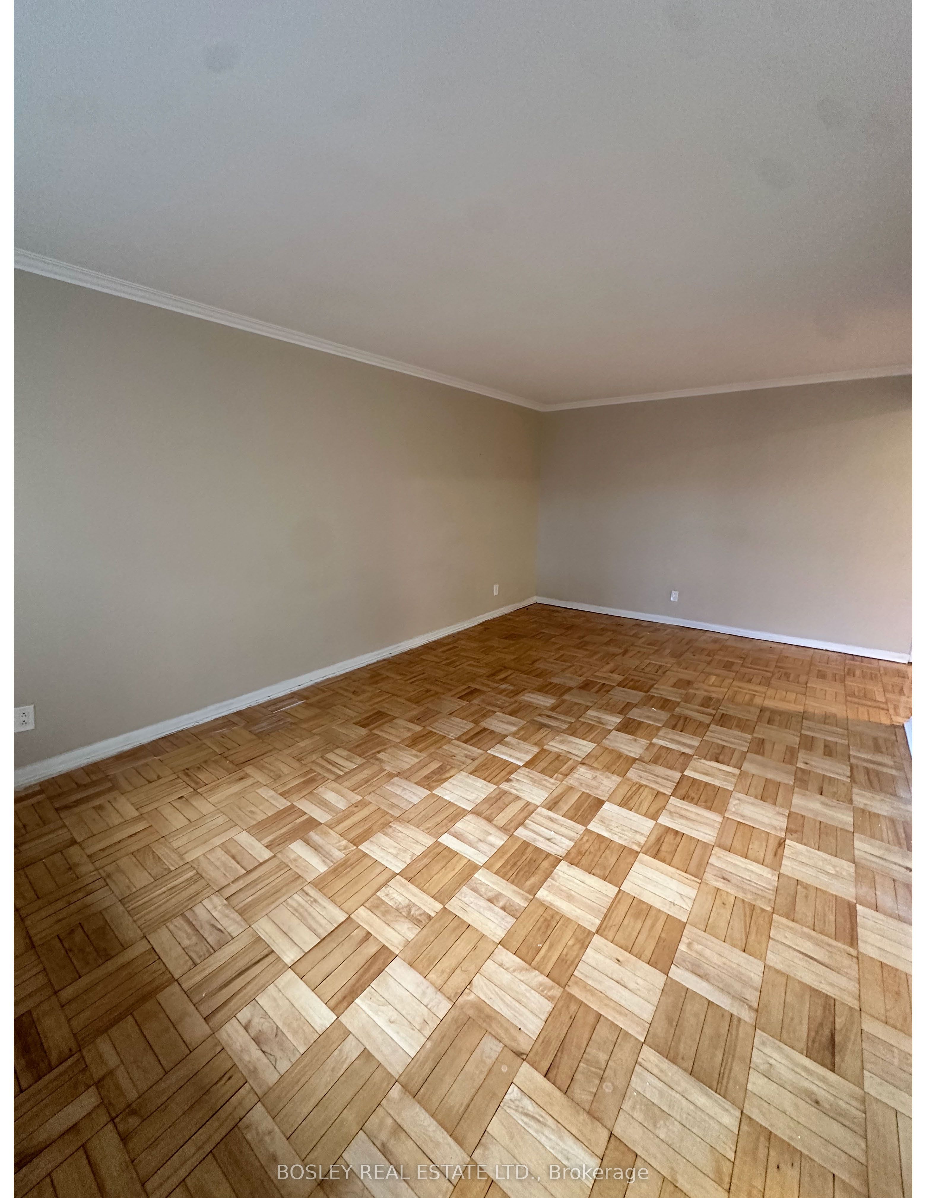Unit 210 - 970 Eglinton Avenue E, Toronto 3
