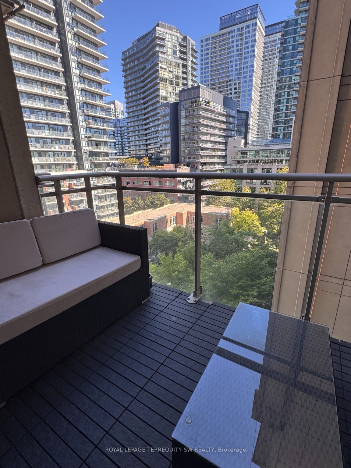 Unit 809 - 21 Grand Magazine Street, Toronto 5