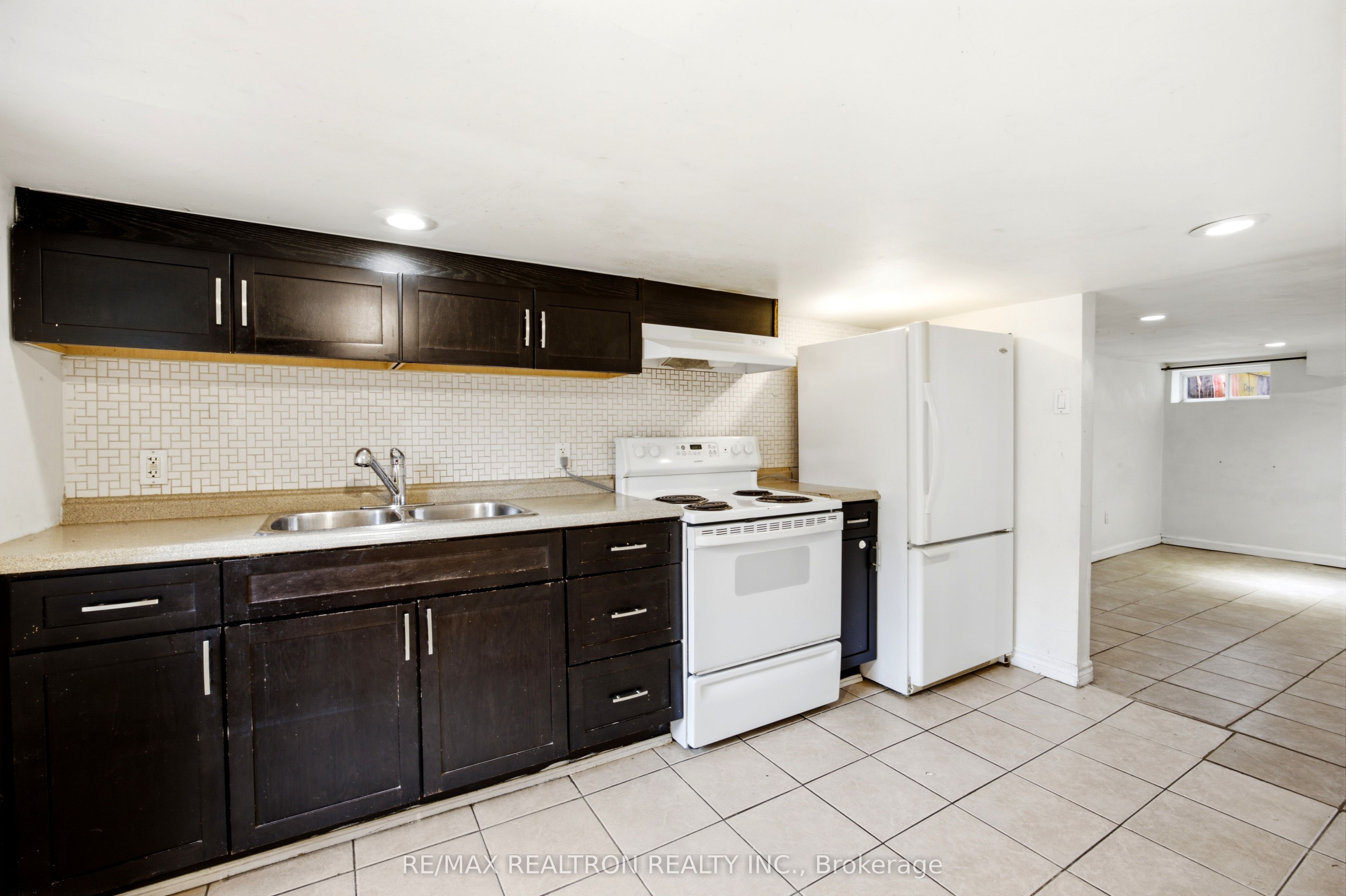 Unit 1 - 285 Oakwood Avenue, Toronto 3