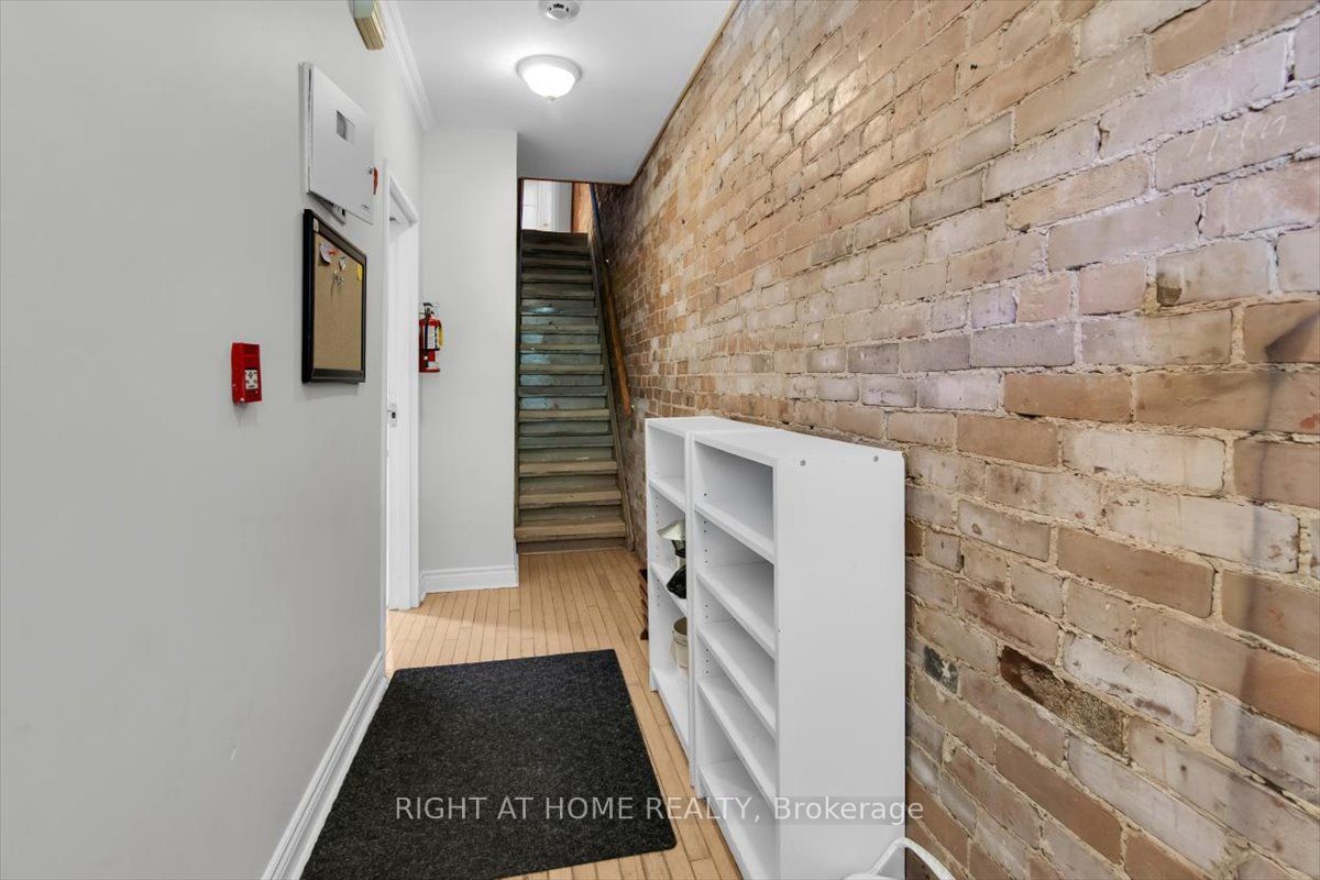 Unit 2nd & 3rd Floor - 182 Mutual Street, Toronto 4