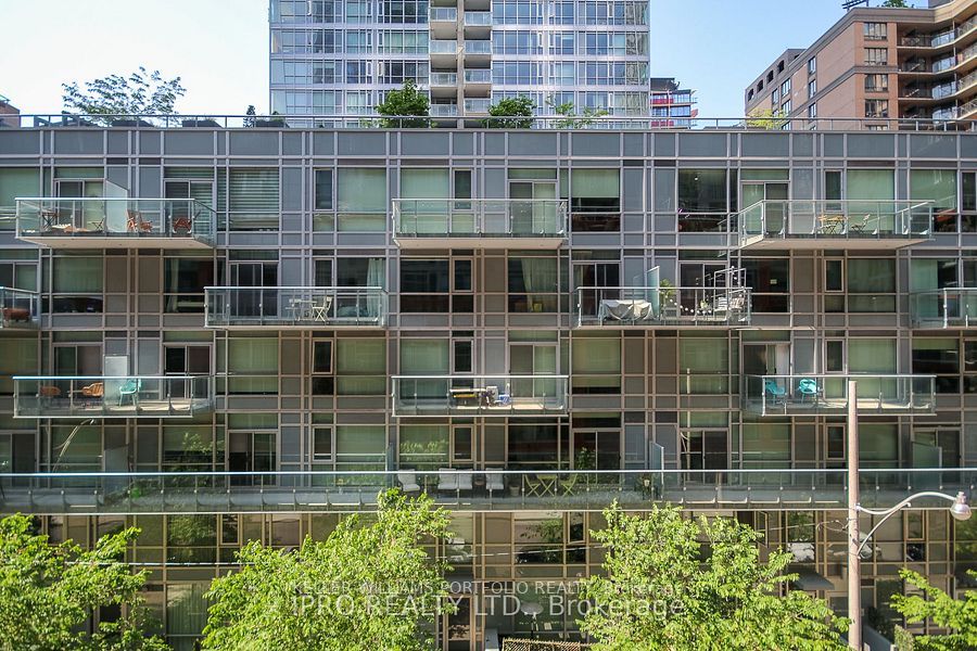 Unit 420 - 21 Nelson Street, Toronto 3
