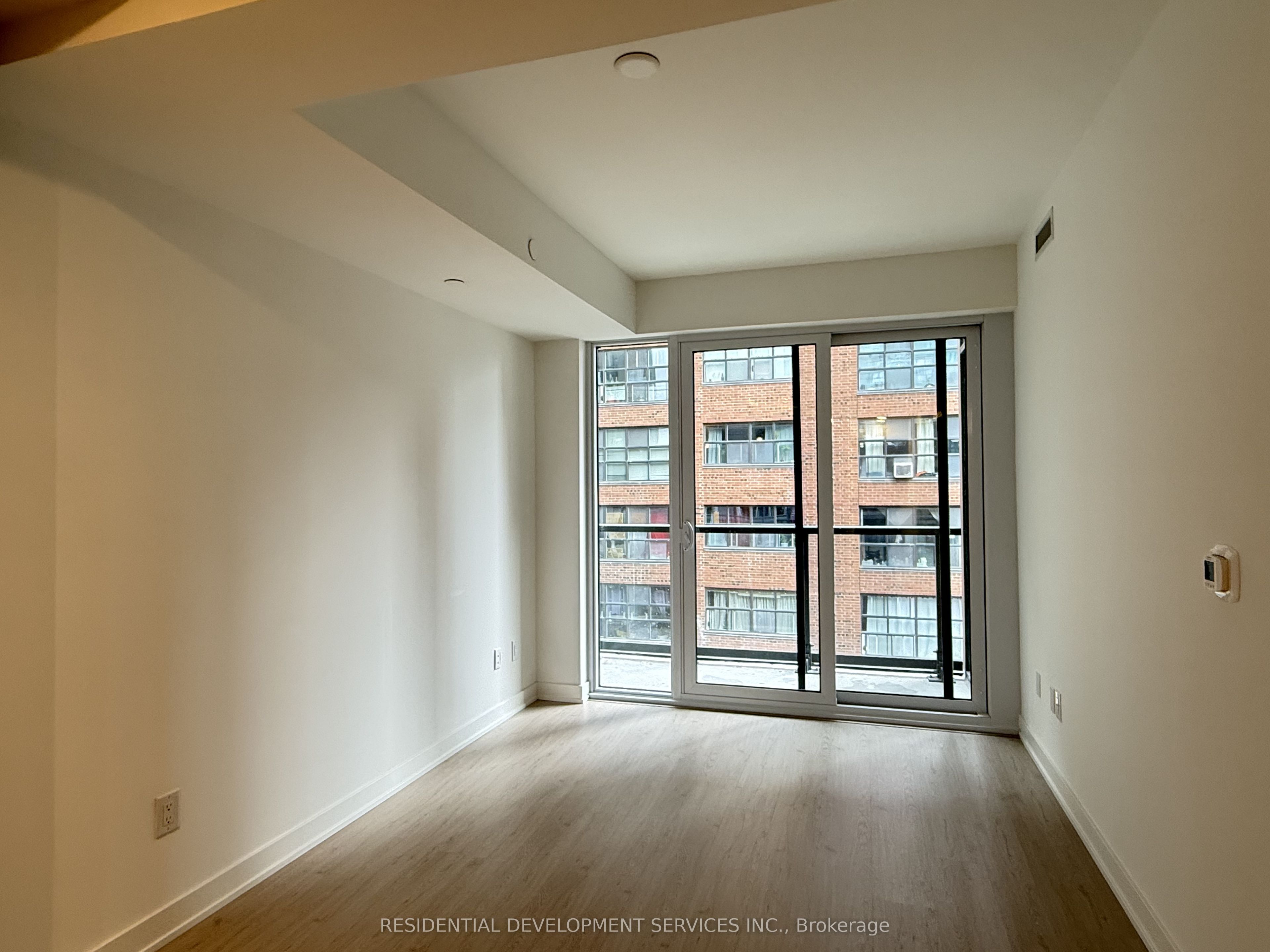Unit 404 - 65 Mutual Street, Toronto 4