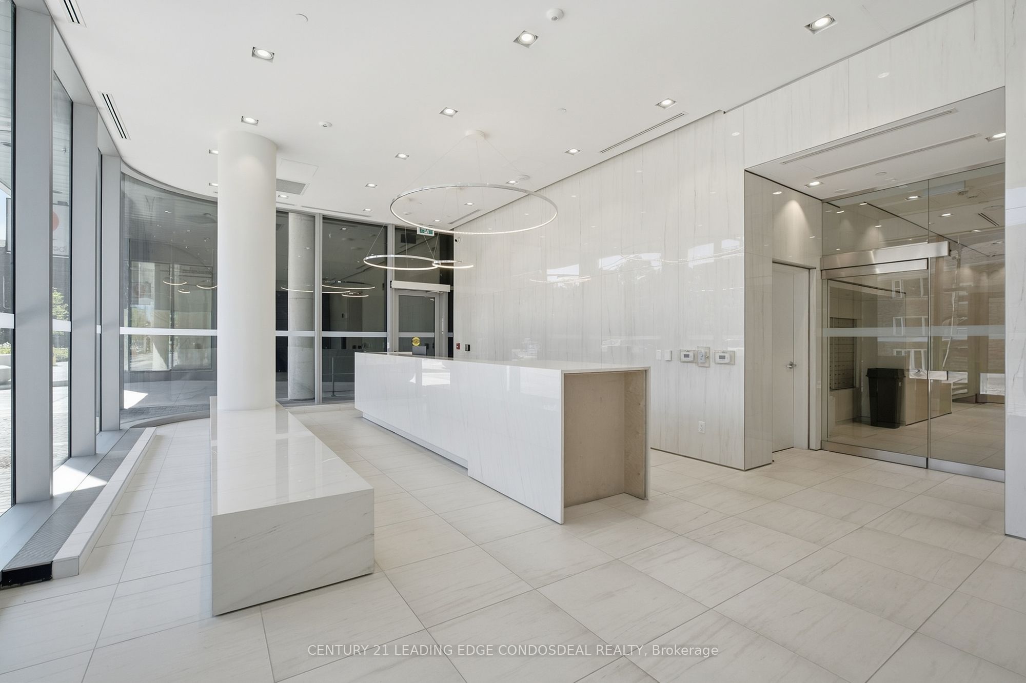 Unit 207 - 322 Dupont Street, Toronto 5