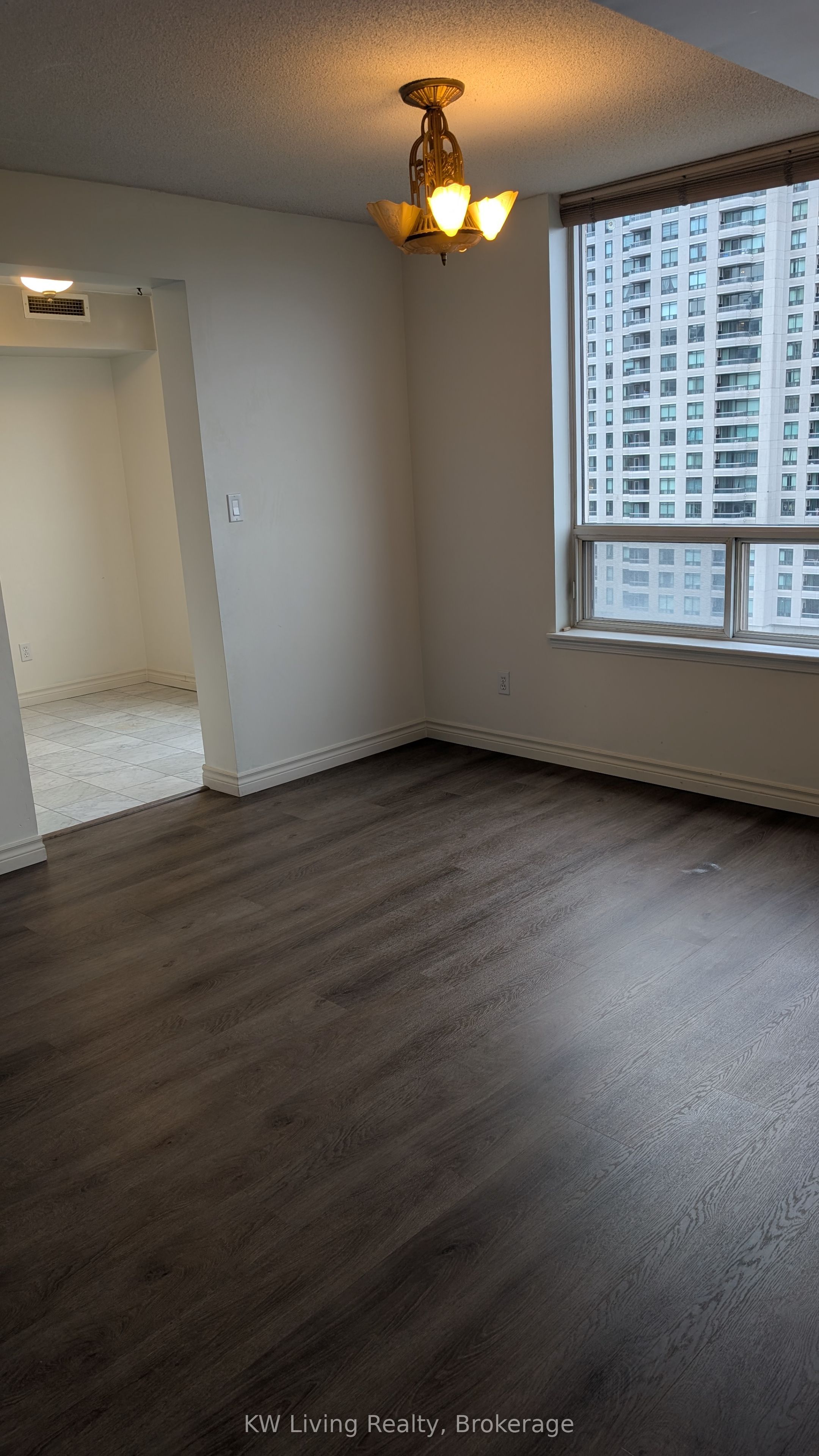 Unit 2002 - 18 Hillcrest Avenue, North York 5
