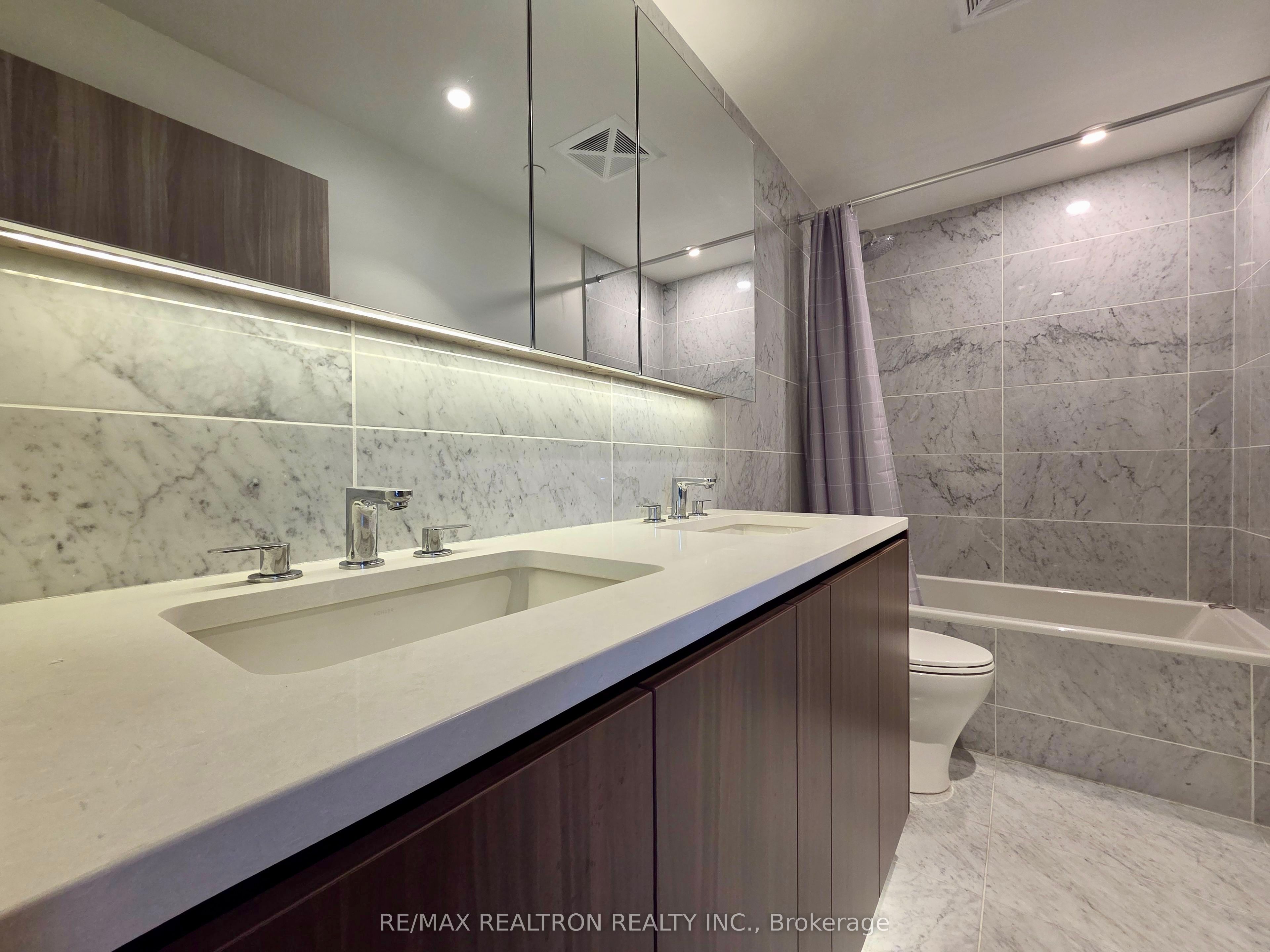 Unit 3102 - 85 McMahon Drive, North York 5