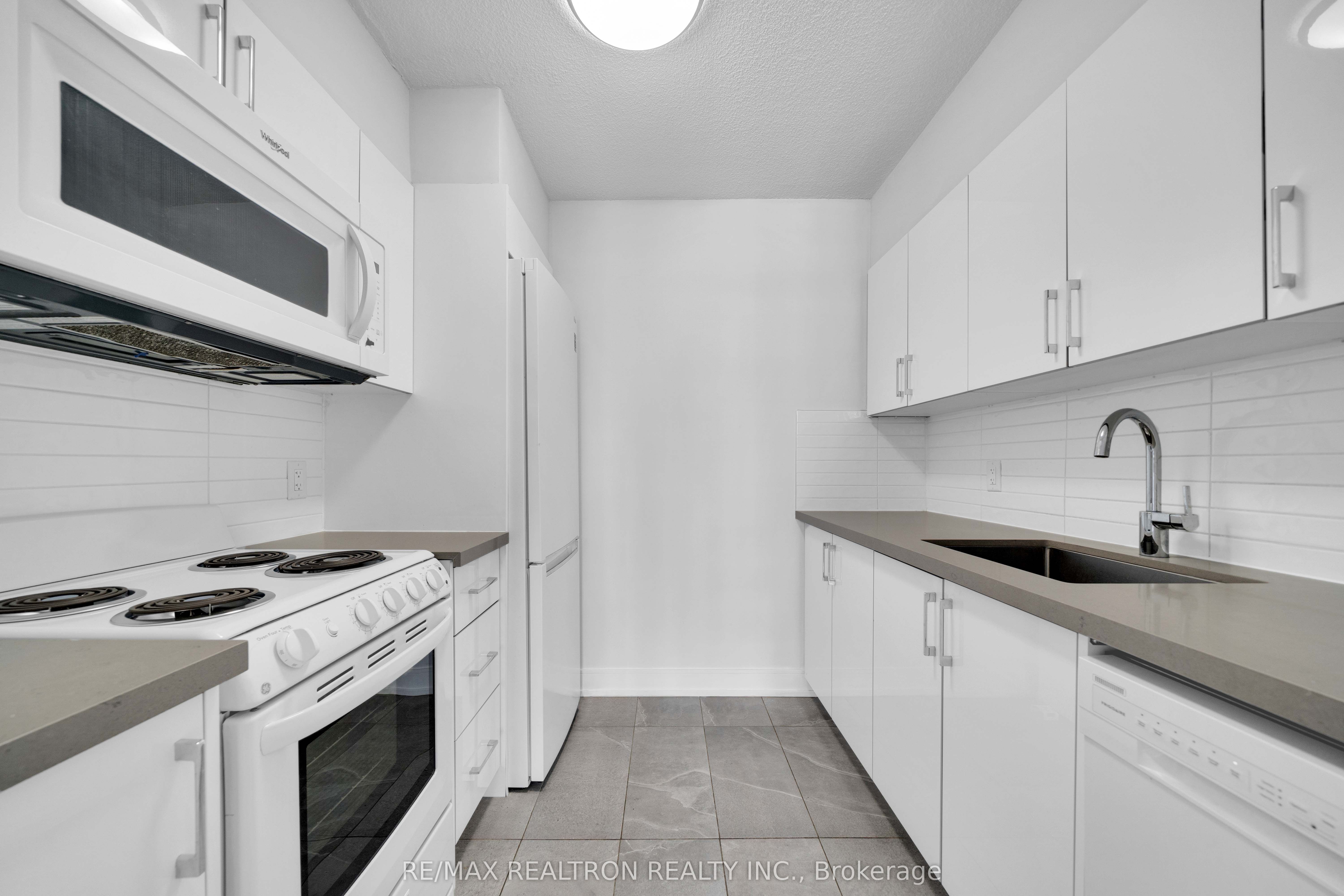 Unit 1811 - 33 Isabella Street, Toronto 4