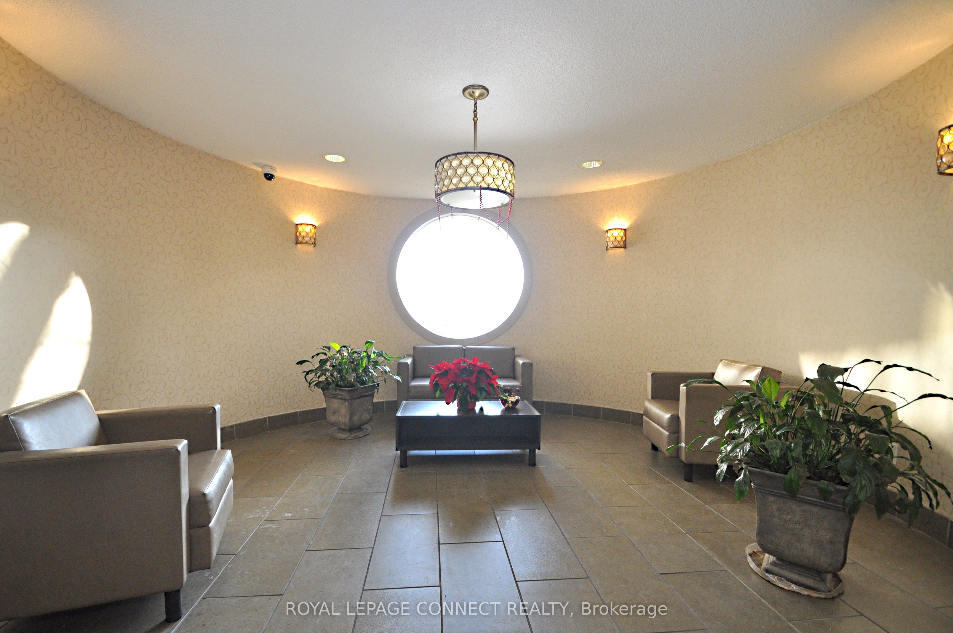 Unit 407 - 5 Parkway Forest Drive, North York 3