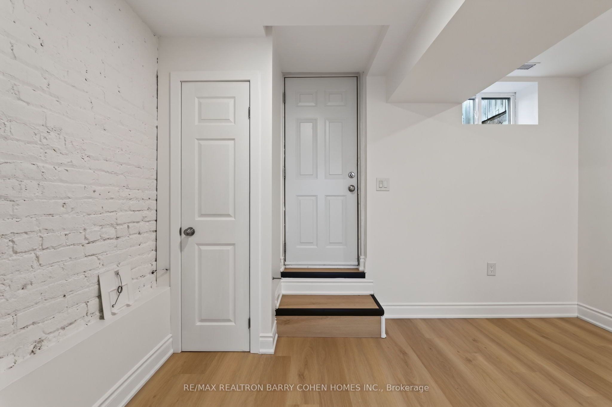 Unit Lower - 371 Howland Avenue, Toronto 2