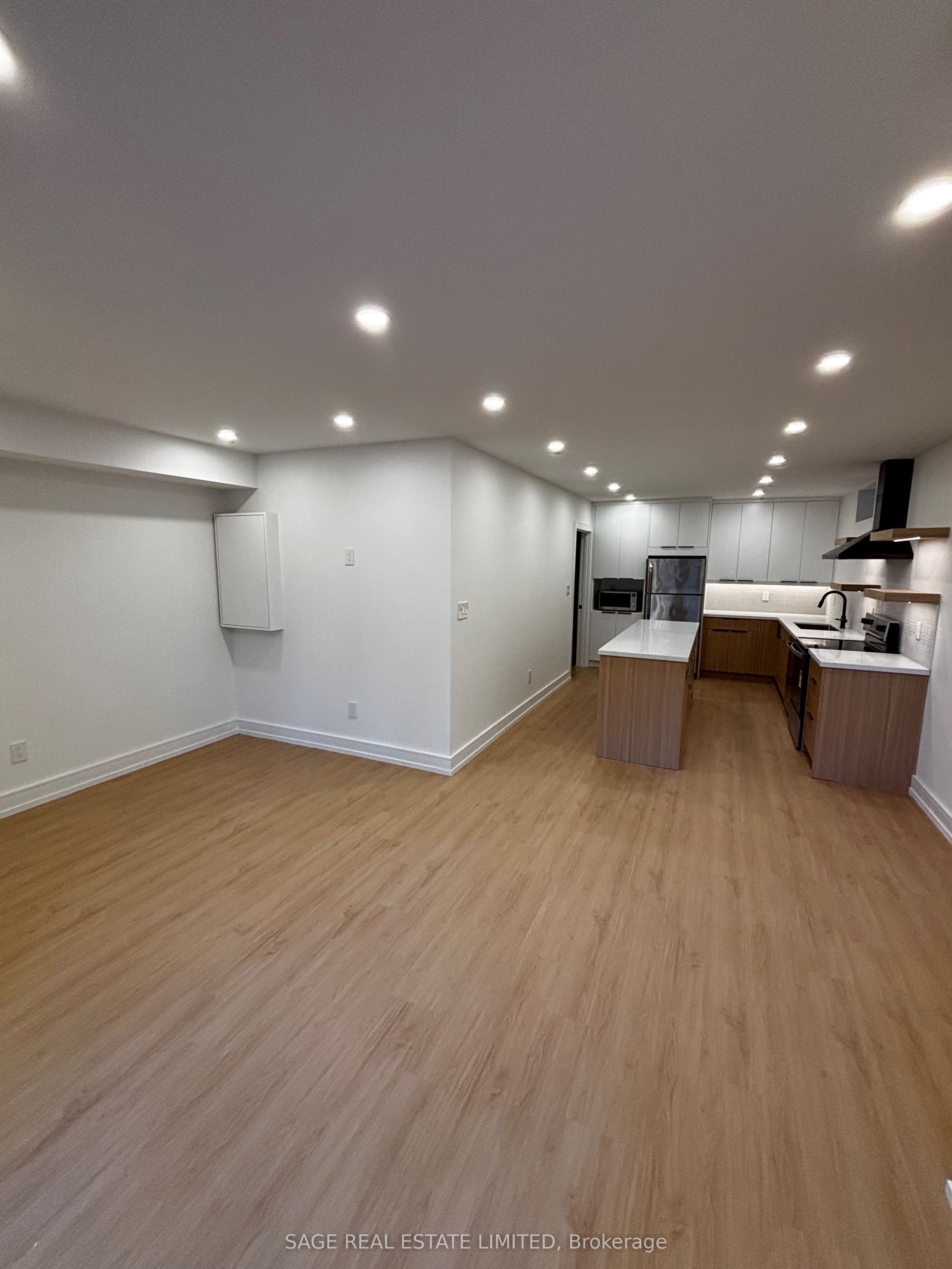 Unit Walk Out - 22 Austin Terrace, Toronto 5