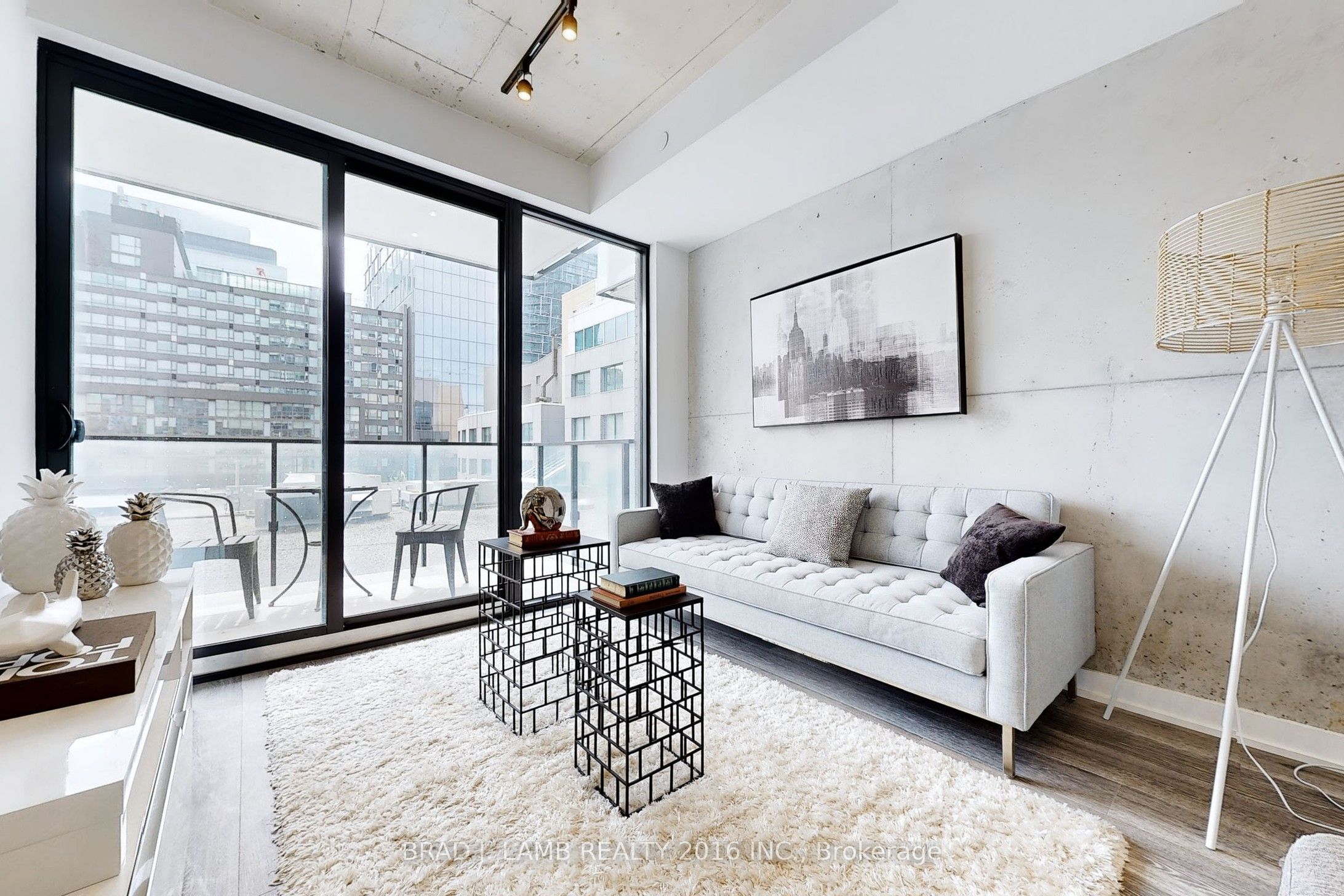 Unit 305 - 55 Ontario Street, Toronto 4