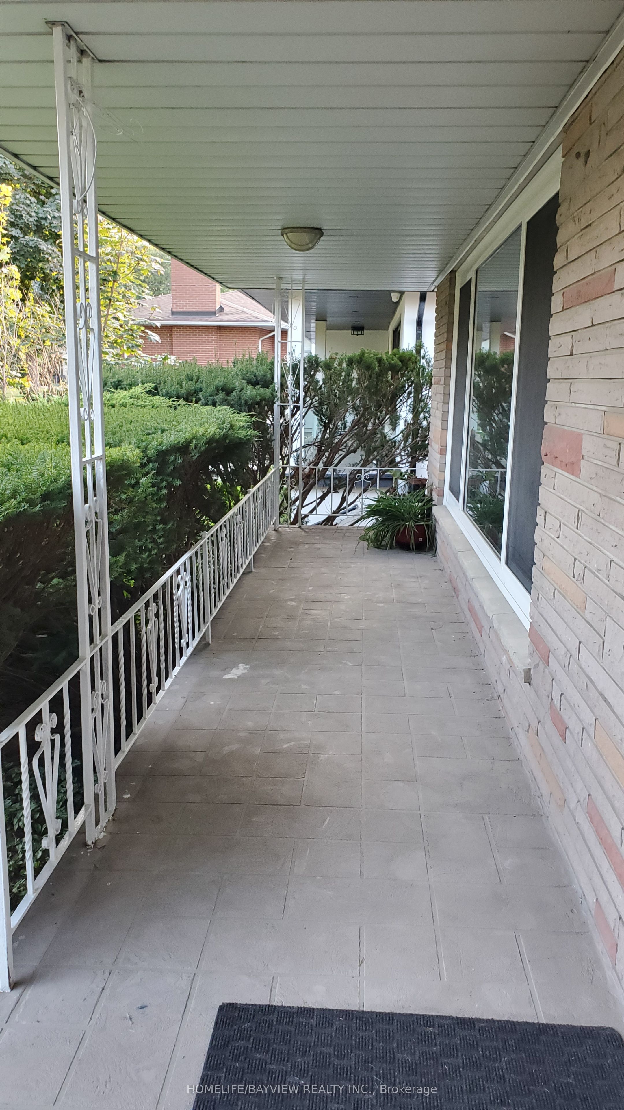 6 Restwell Crescent, North York 4