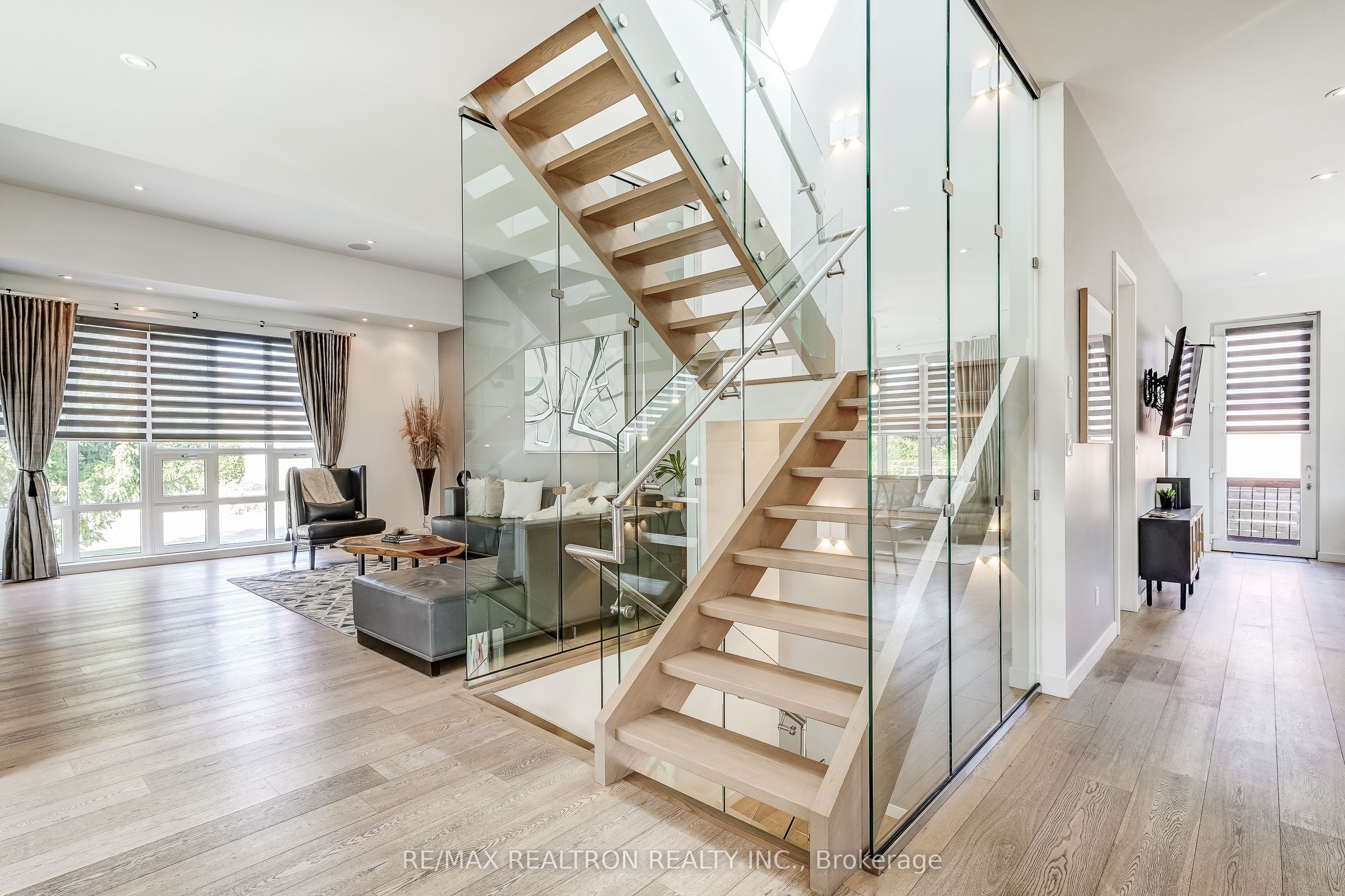 87 Otonabee Avenue, North York 4