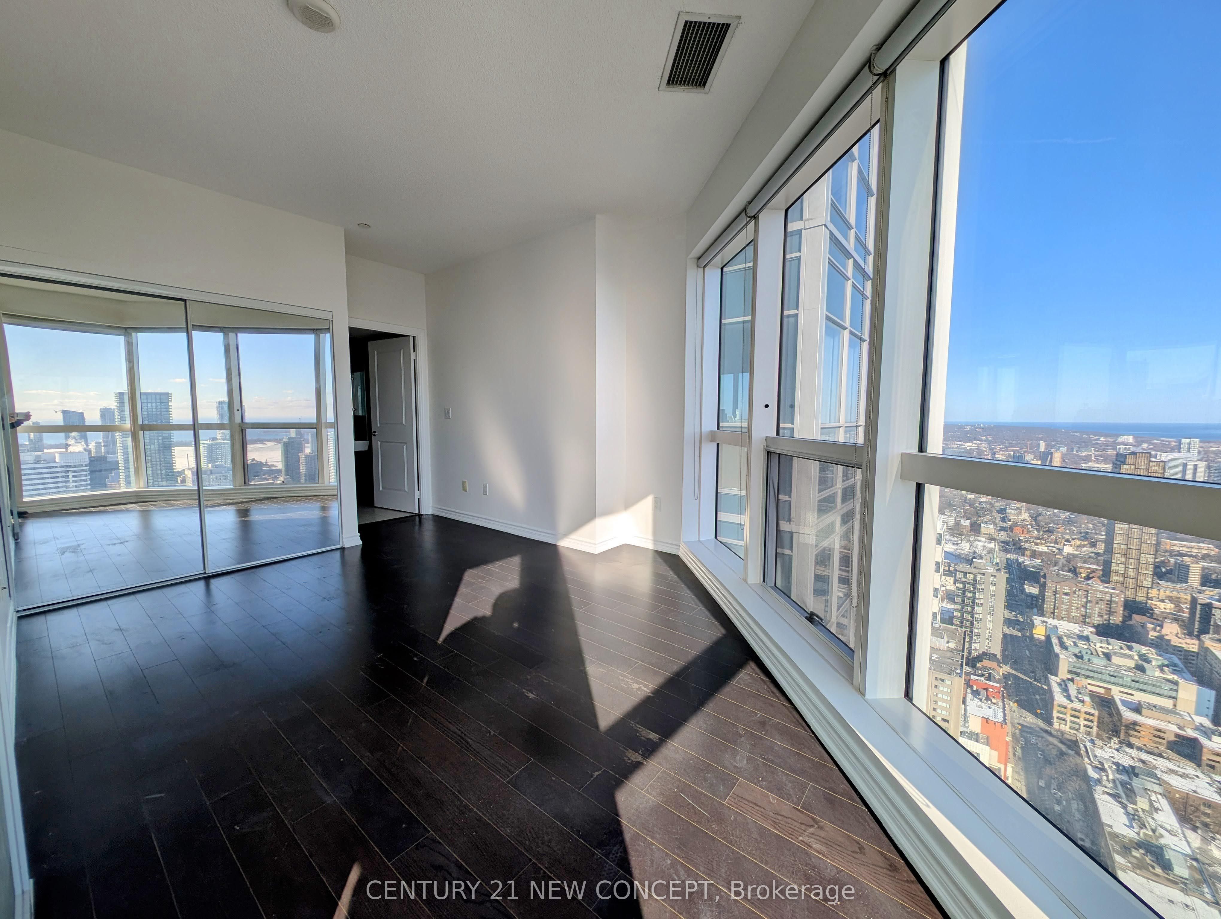 Unit 5608 - 386 Yonge Street, Toronto 2
