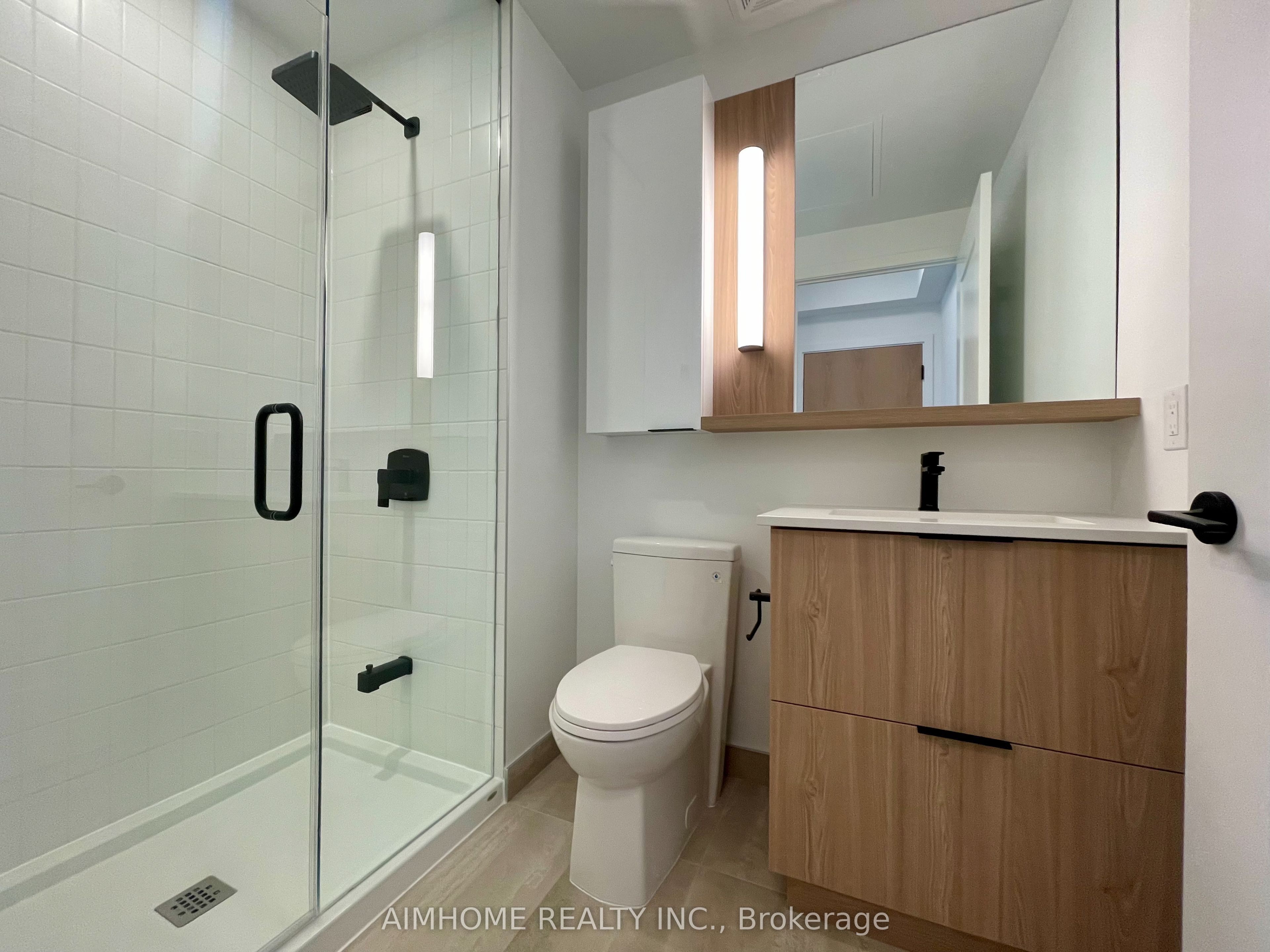 Unit 1712 - 5 DEFRIES Street, Toronto 4