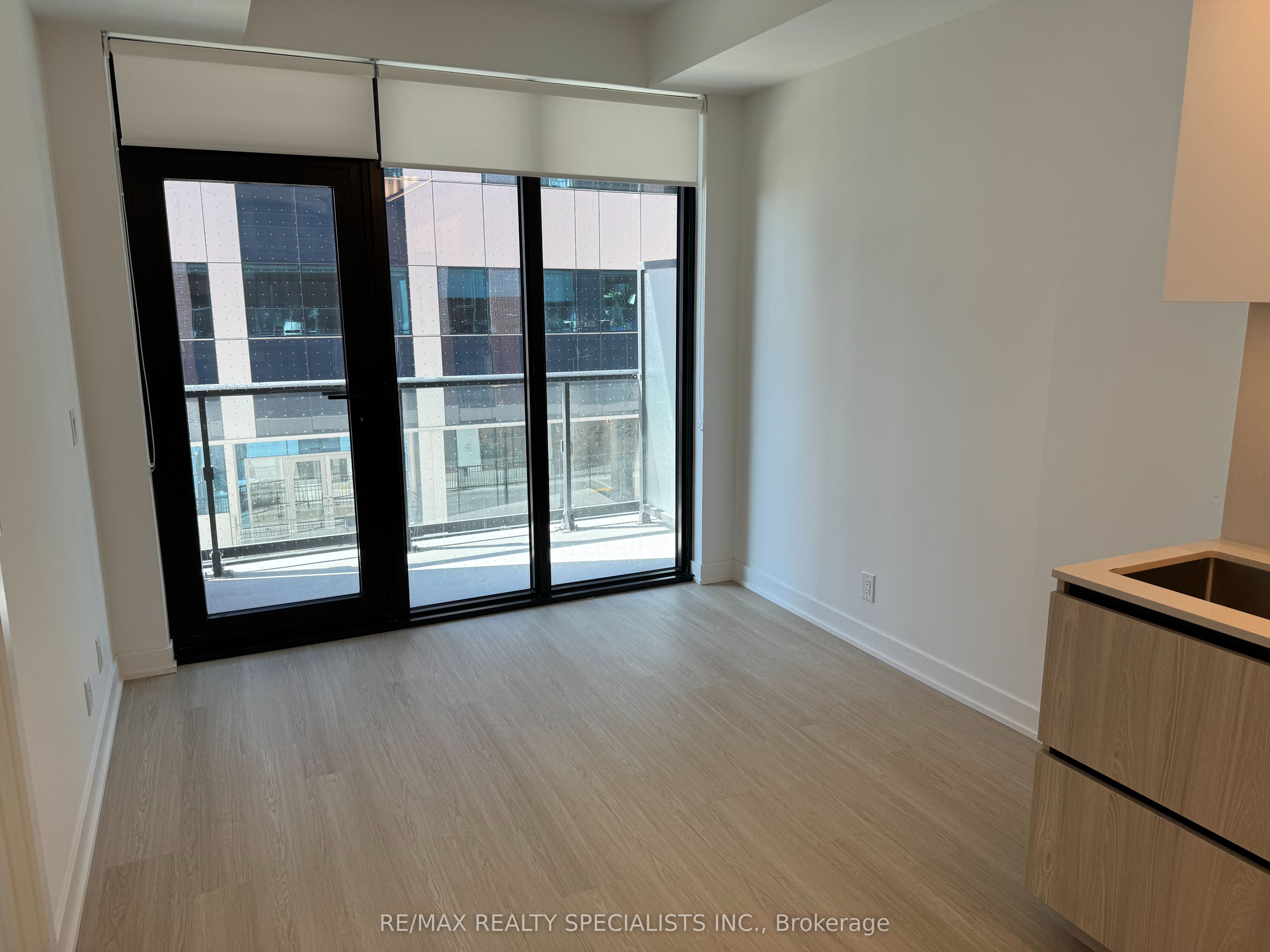 Unit 311 - 699 SHEPPARD Avenue E, North York 3