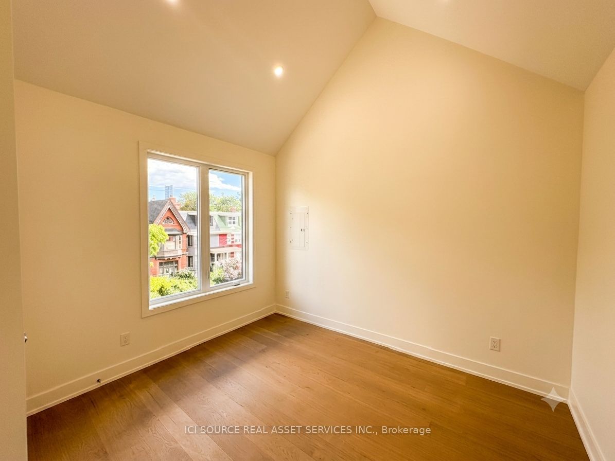 Unit Top Floor - 152 Brunswick Avenue, Toronto 3