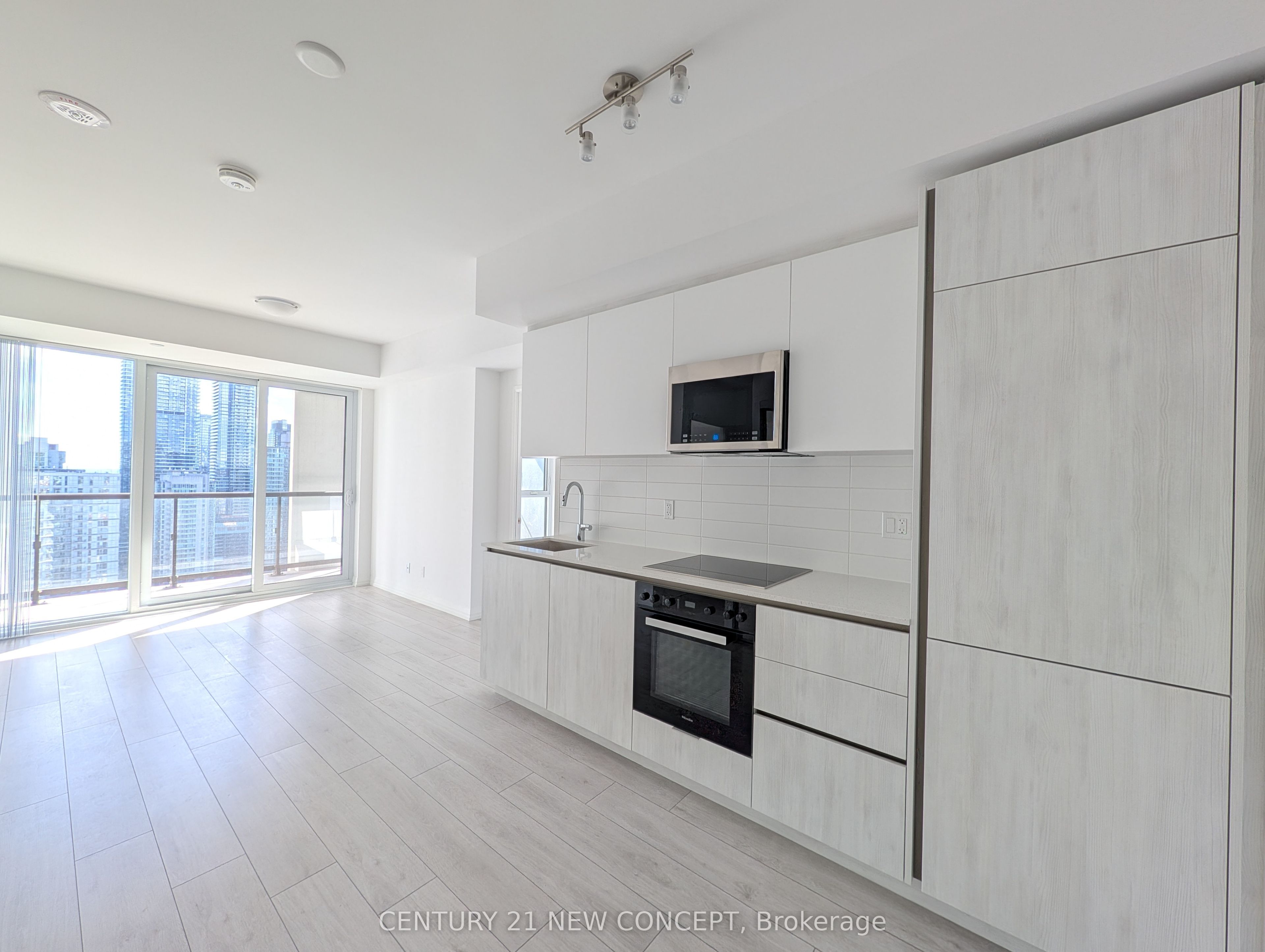 Unit 2817 - 400 King Street W, Toronto 4
