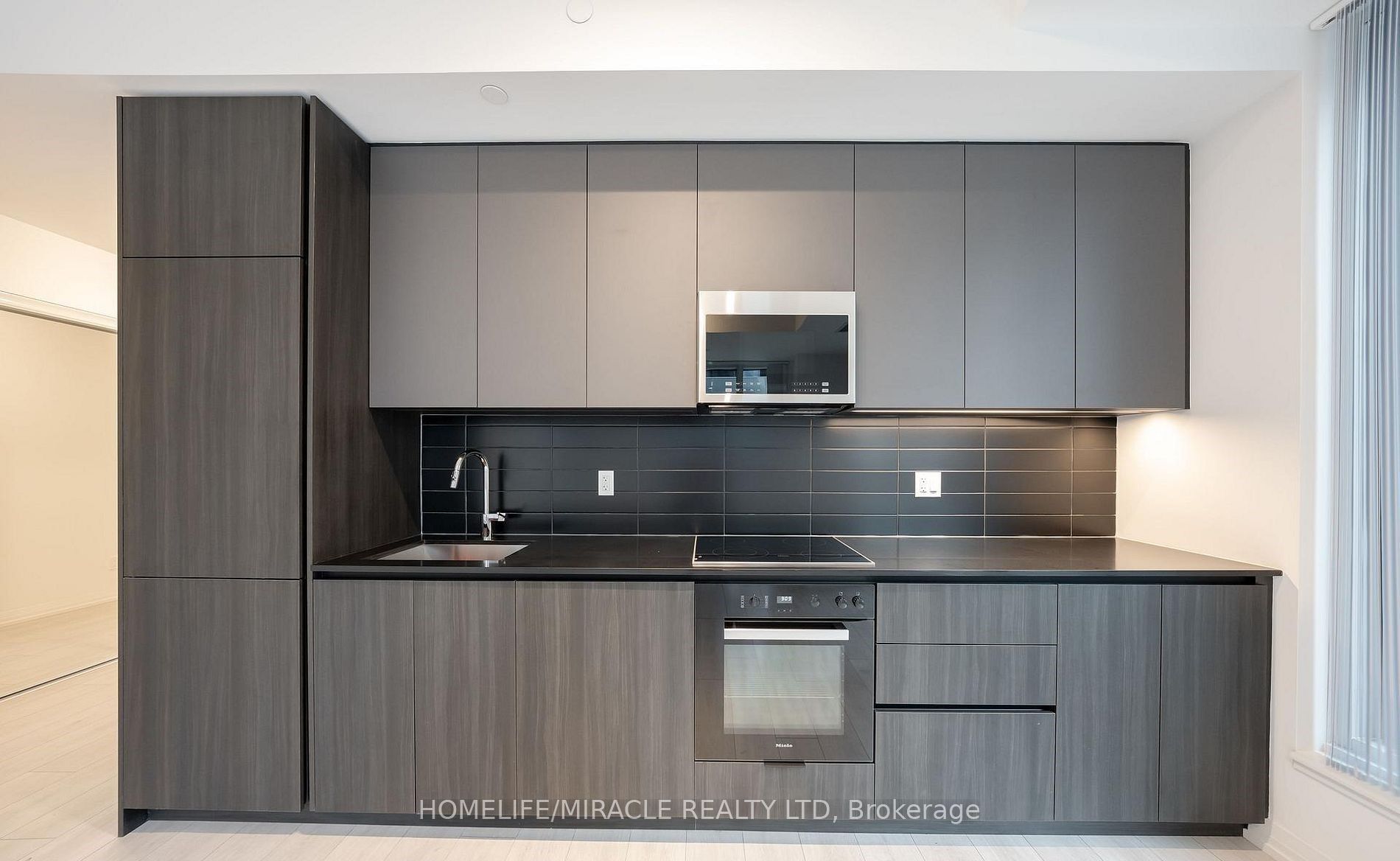 Unit 2822 - 400 King Street W, Toronto 4