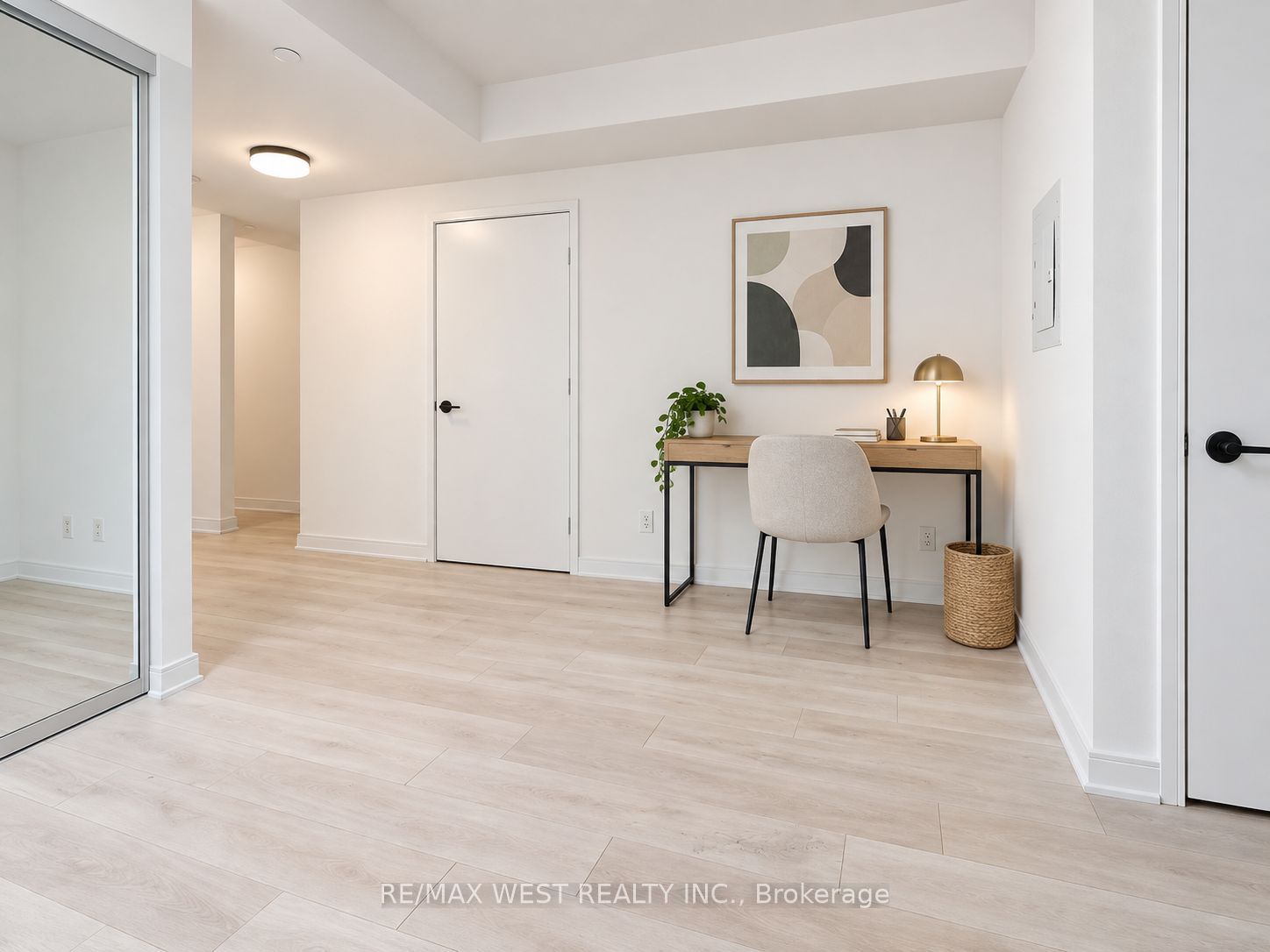 Unit N808 - 35 Rolling Mills Road, Toronto 4