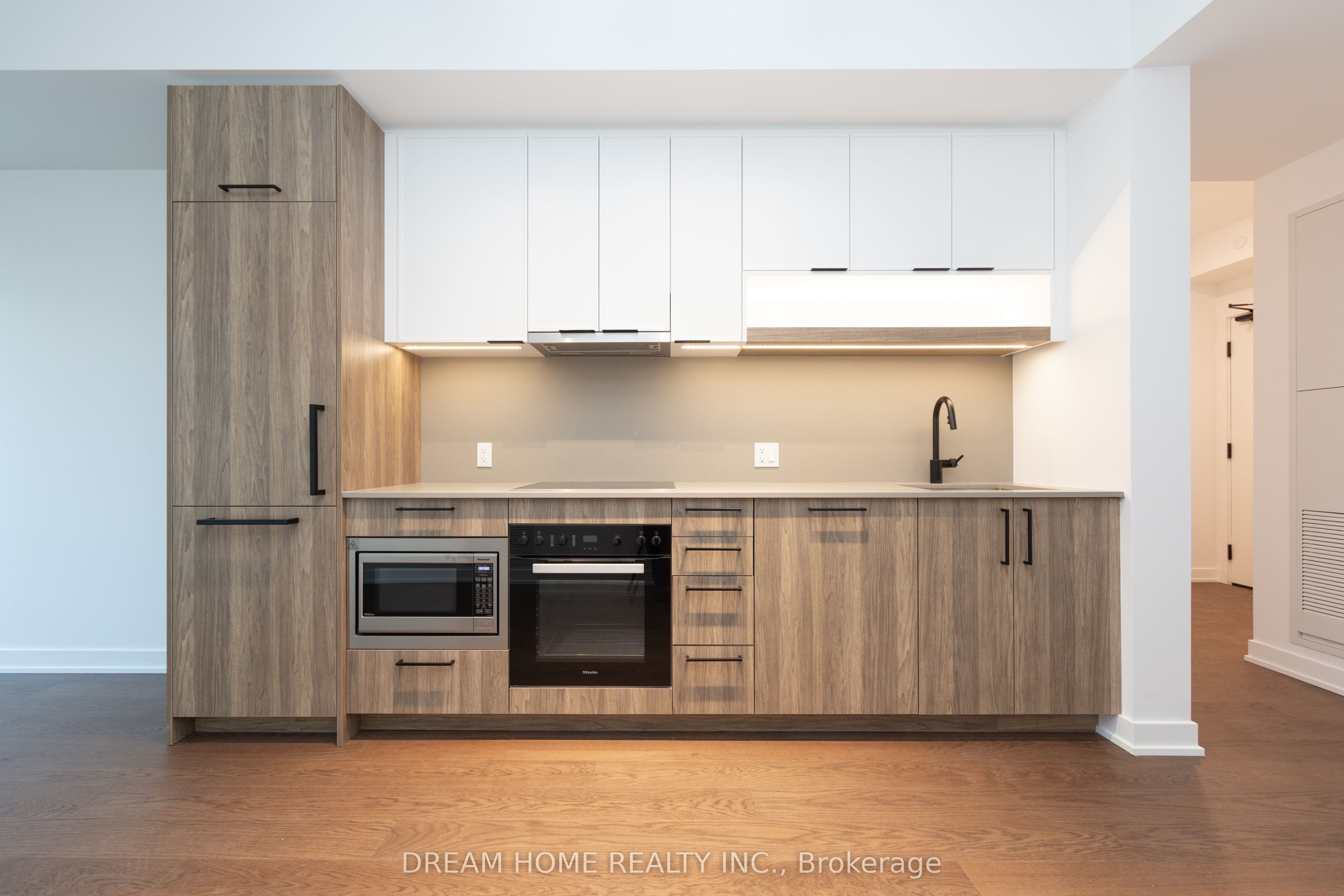 Unit 2002 - 91 Montclair Avenue, Toronto 5