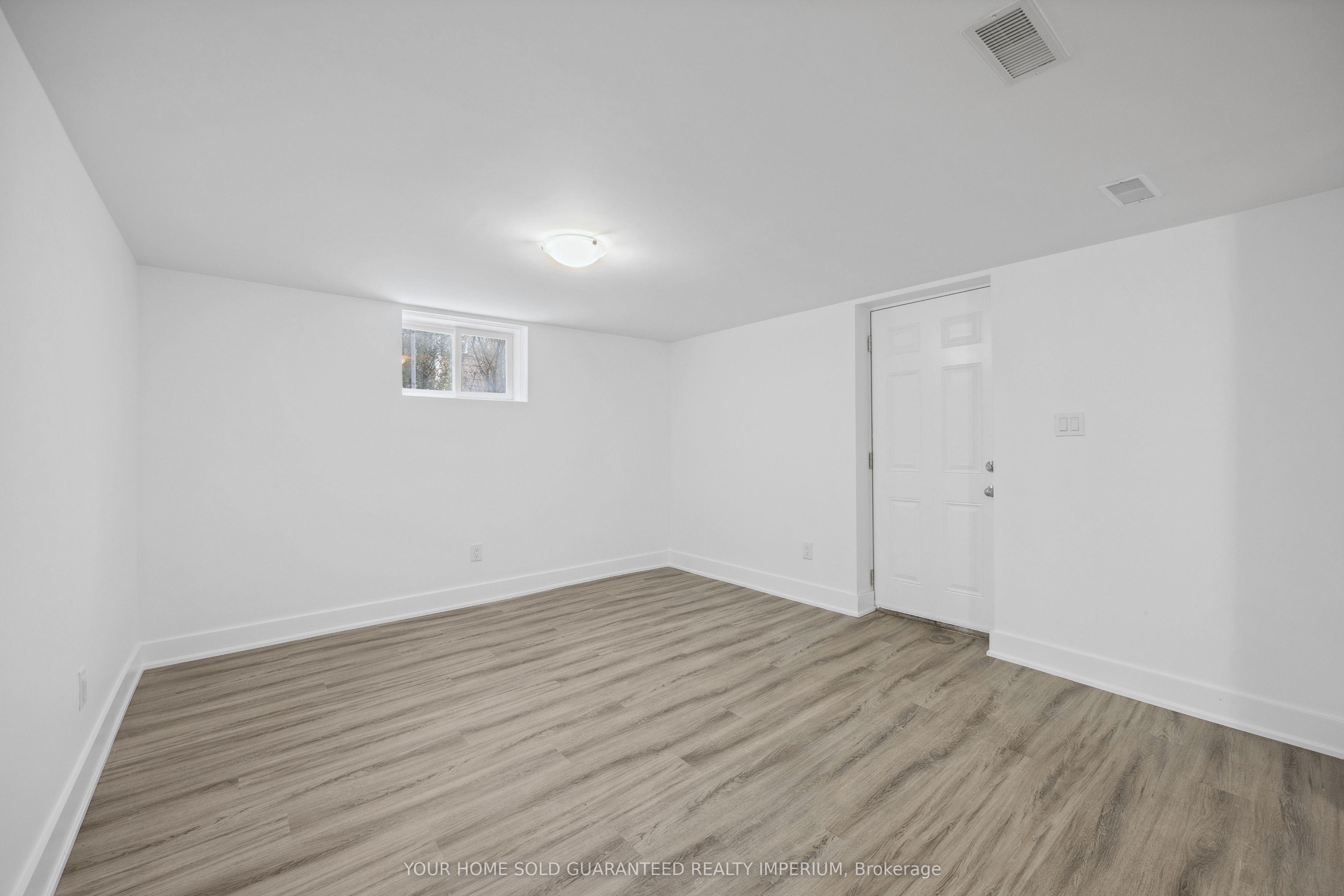 Unit 3 - 84 Taunton Road W, Oshawa 4