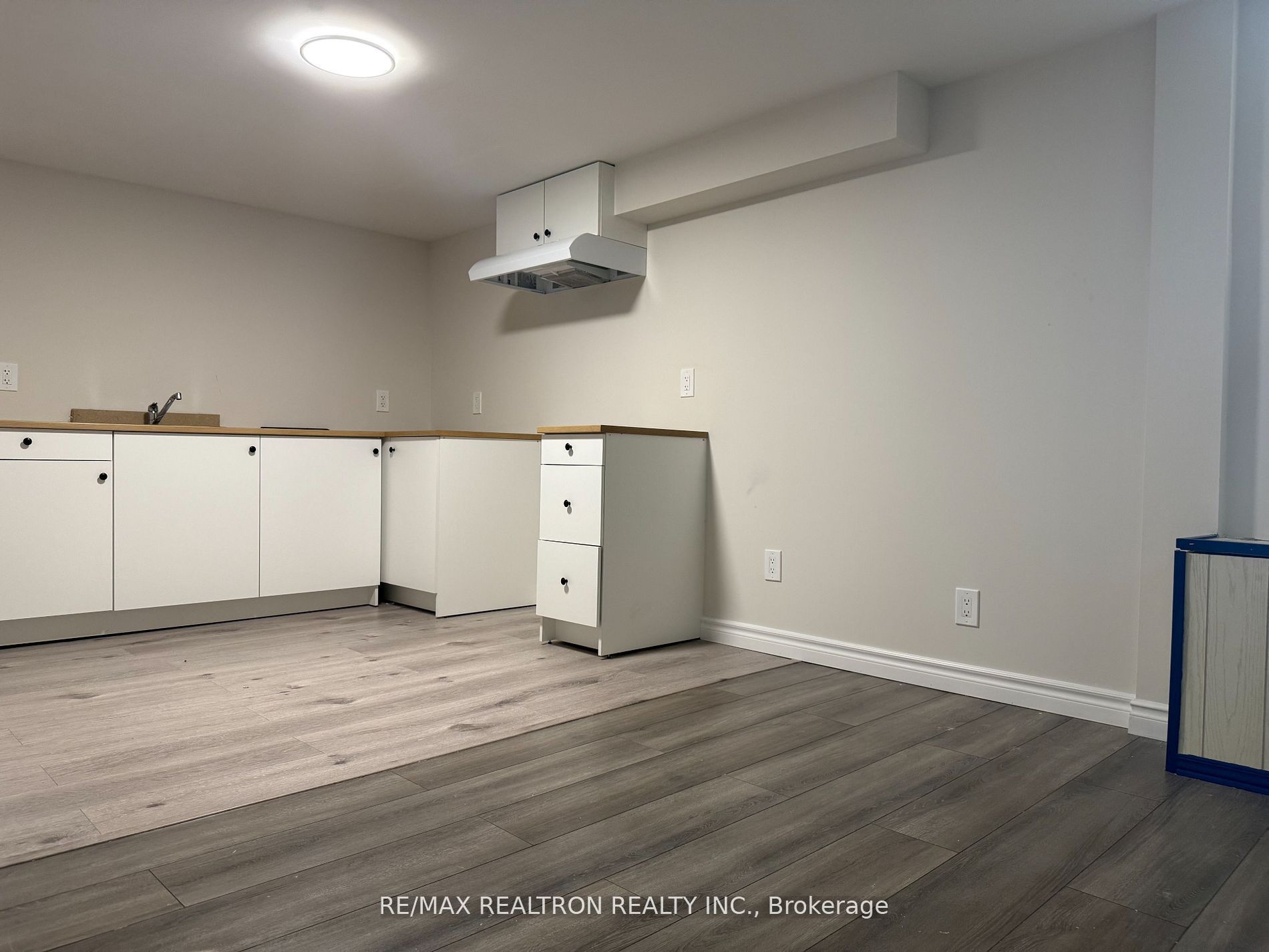 Unit Basement - 923 Bayview Avenue, Whitby 4