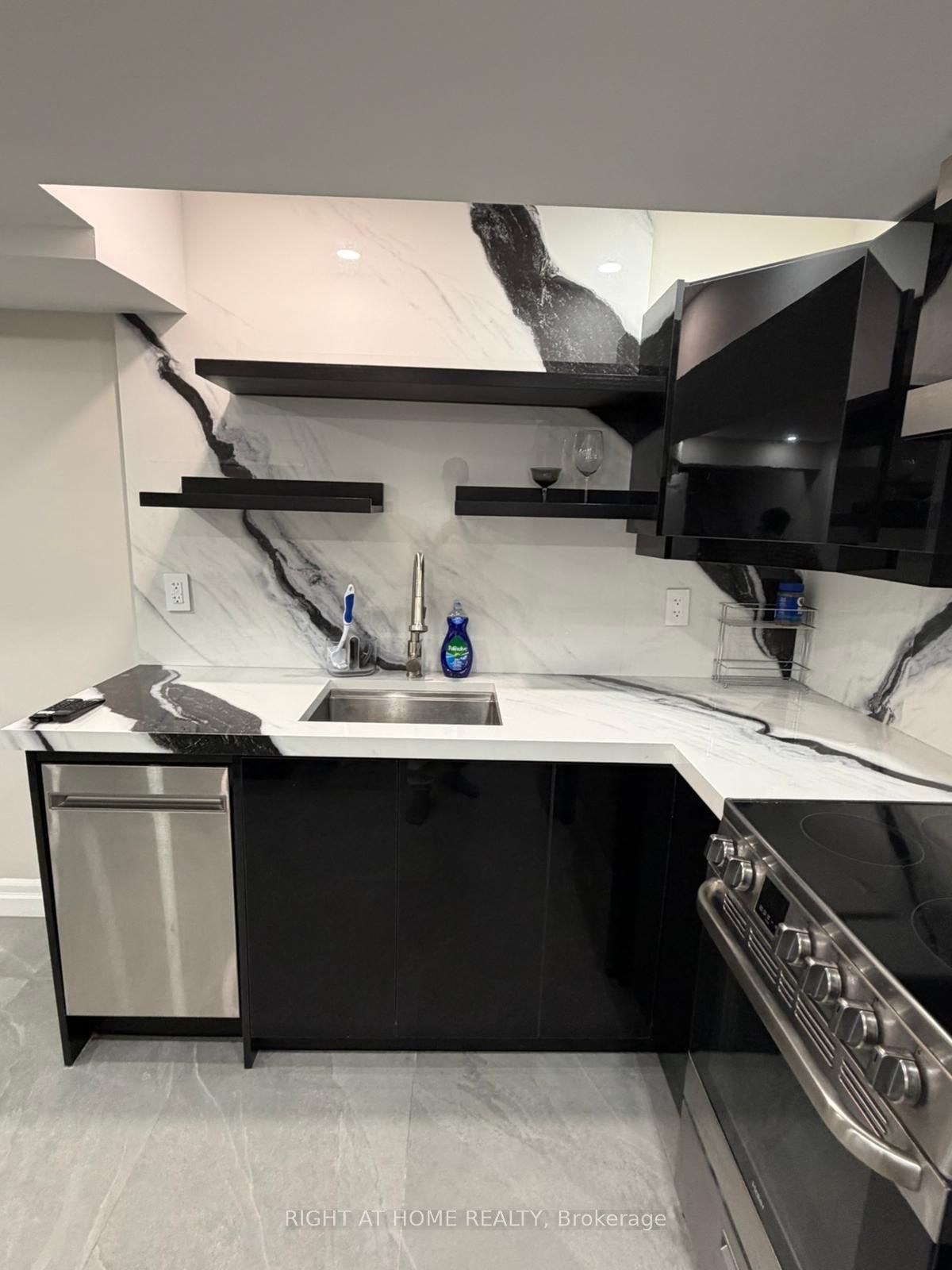 Unit Lower - 18 Wroxeter Avenue, Toronto 3