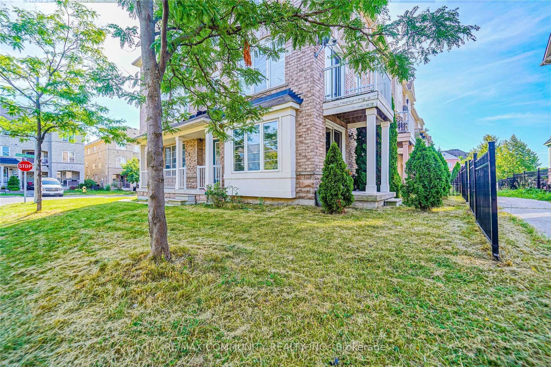 1 Burnsborough Main Street, Ajax 5