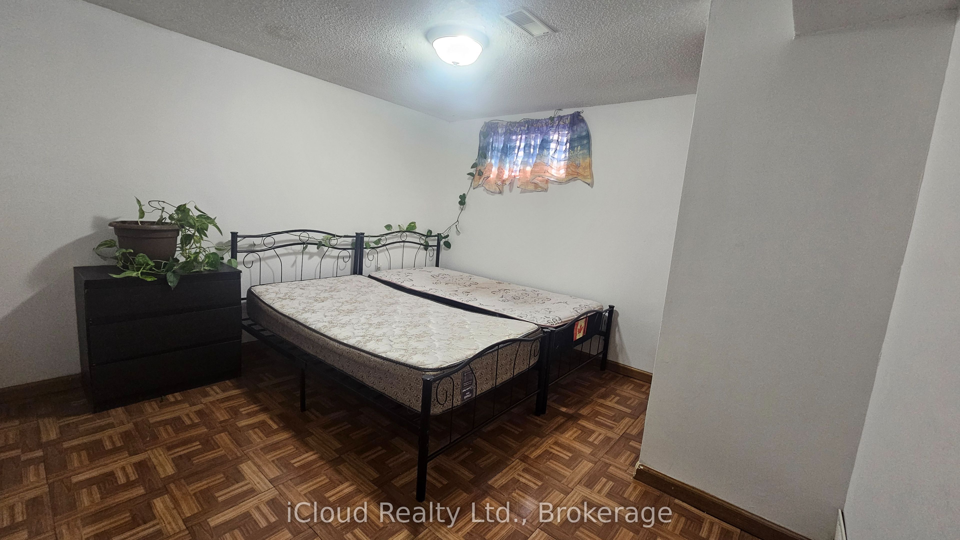 Unit BSMNT - 39 Frey Crescent, Scarborough 4