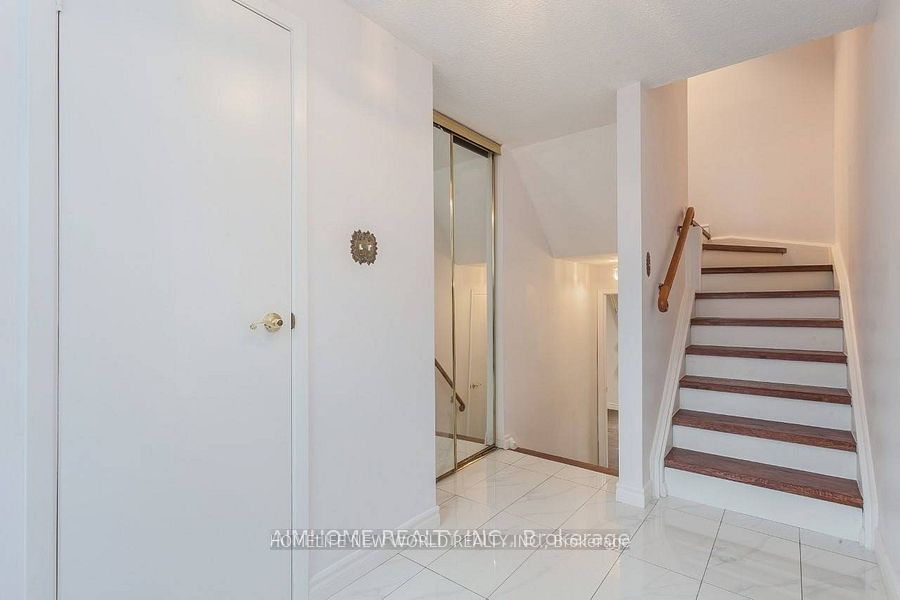 Unit 3 - 30 Chichester Place, Scarborough 2