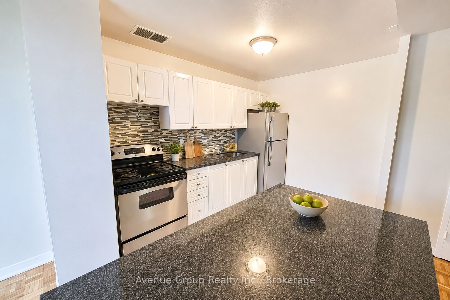Unit 403 - 3801 Lawrence Avenue E, Scarborough 4