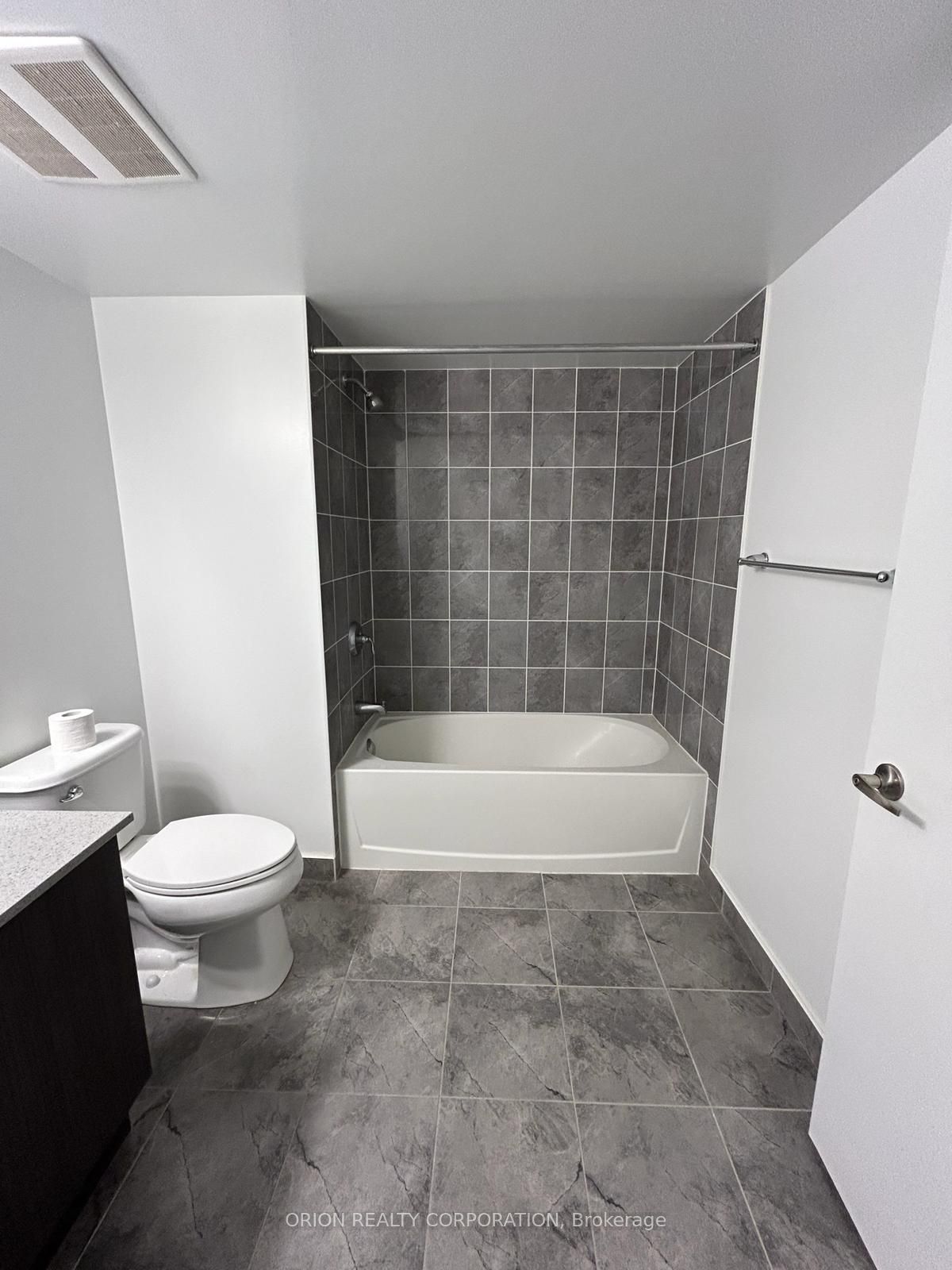 Unit 1006 - 1255 Bayly Street, Pickering 4