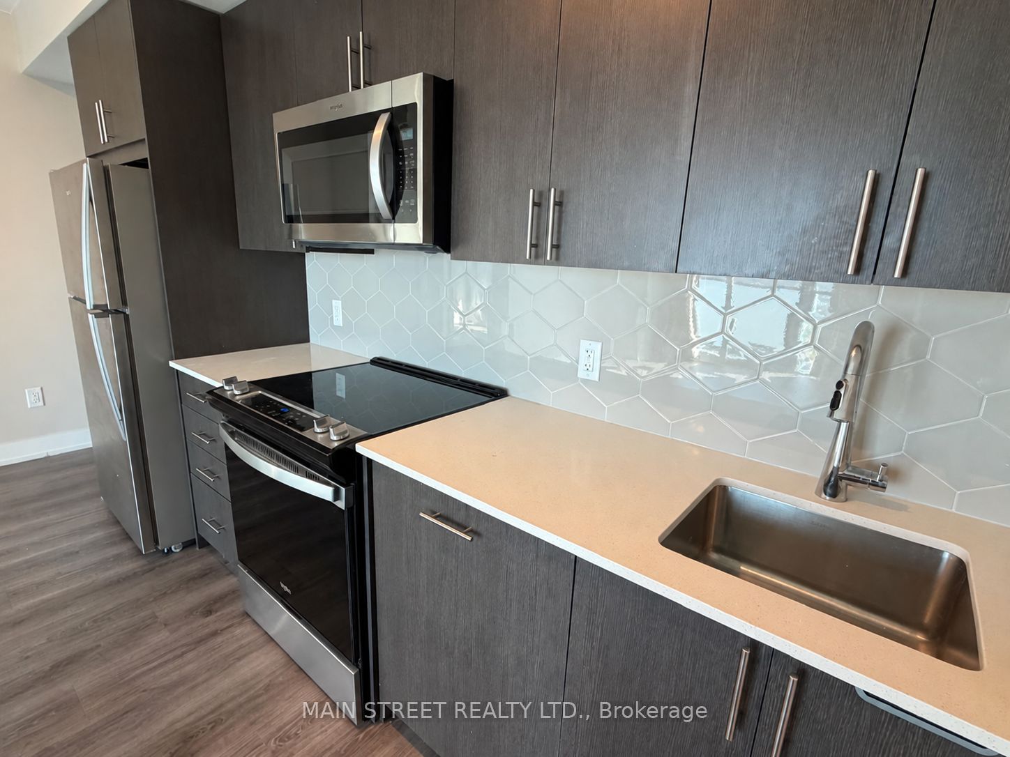 Unit 1706 - 2545 Simcoe Street N, Oshawa 5