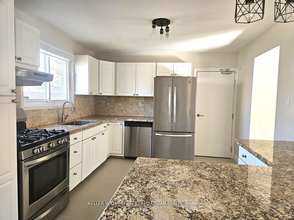 Unit Main - 976 Timmins Gardens, Pickering 3