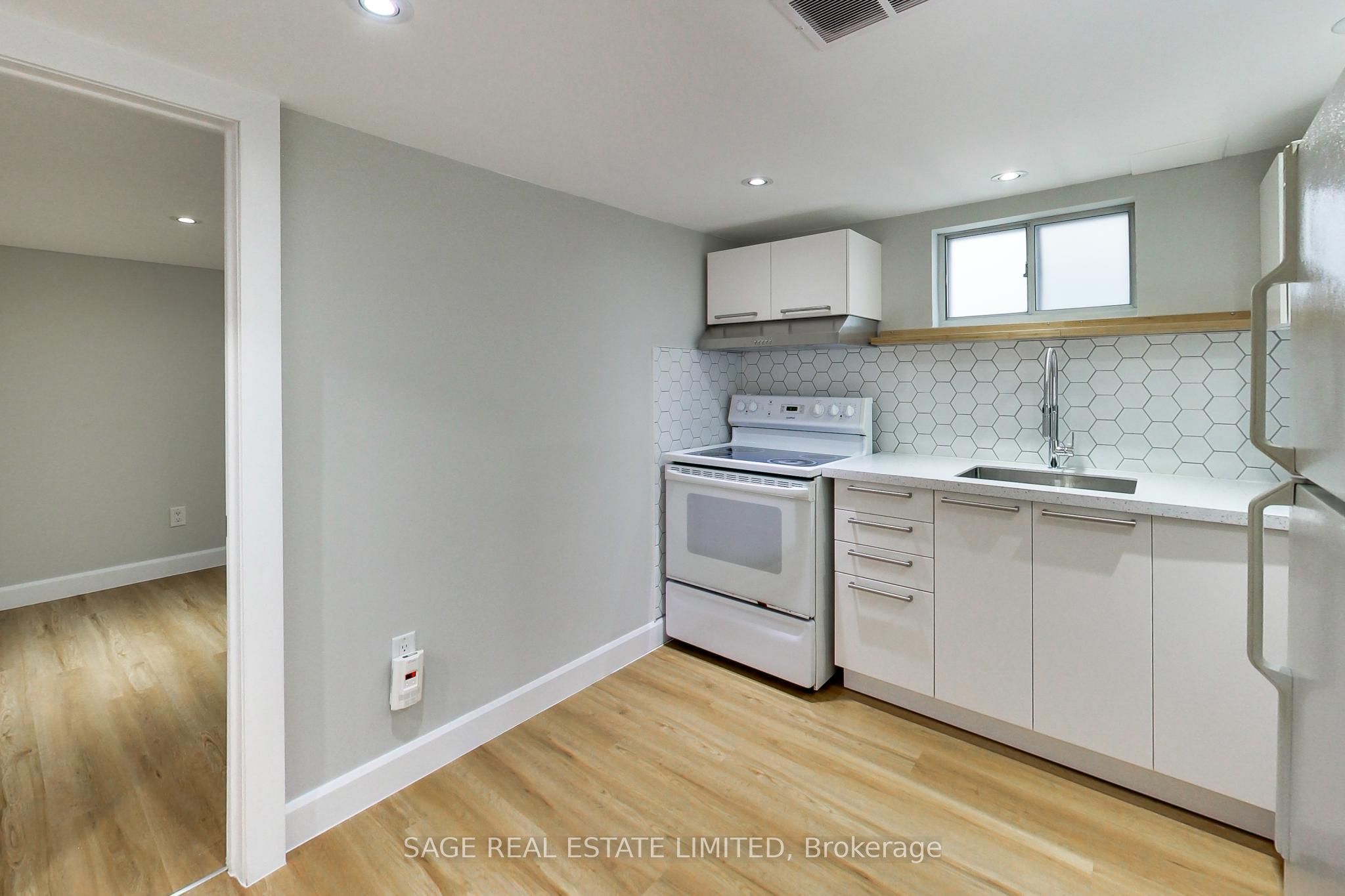 Unit Lower - 2505 Gerrard Street E, Scarborough 3