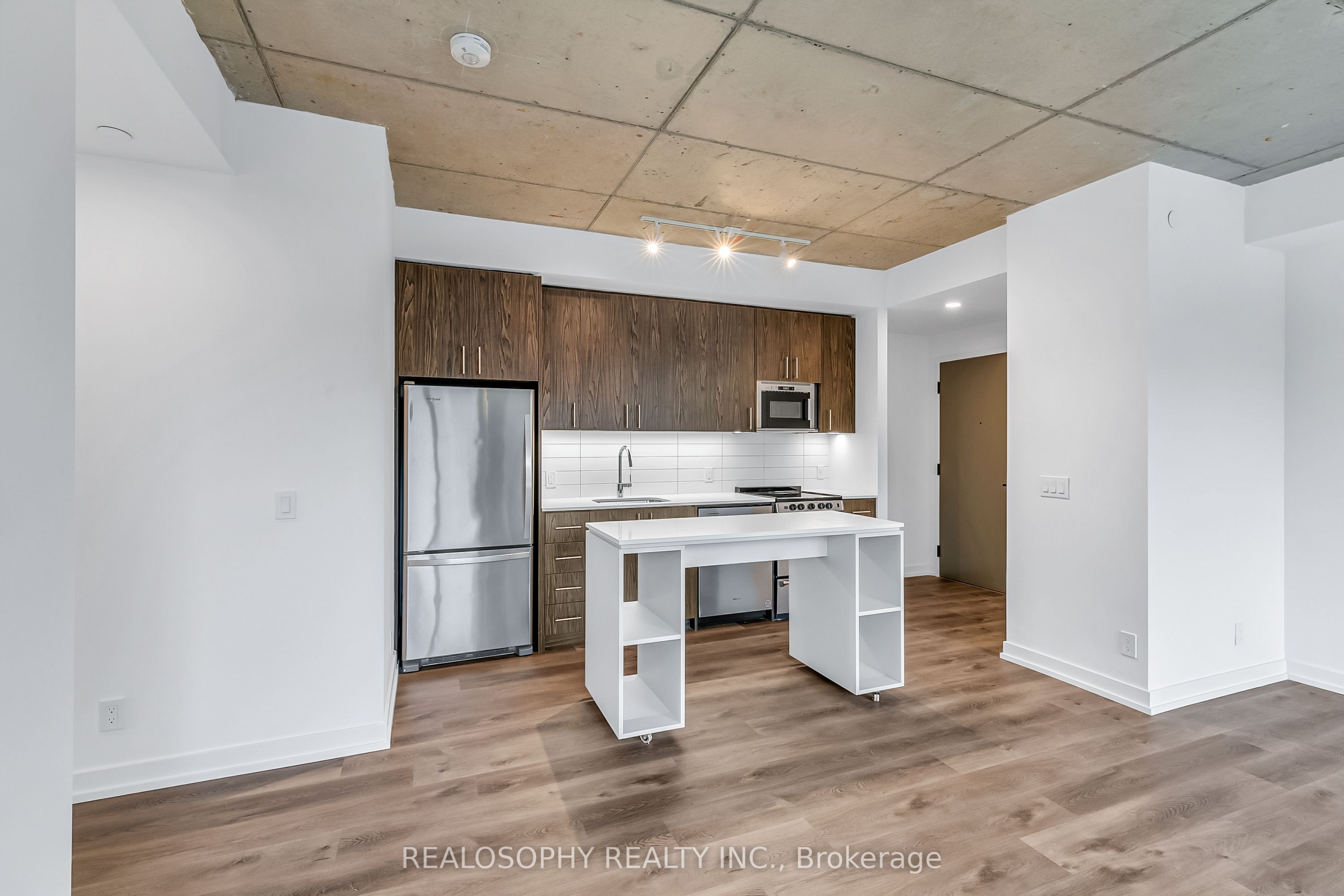 Unit 403 - 115 Larchmount Avenue, Toronto 3