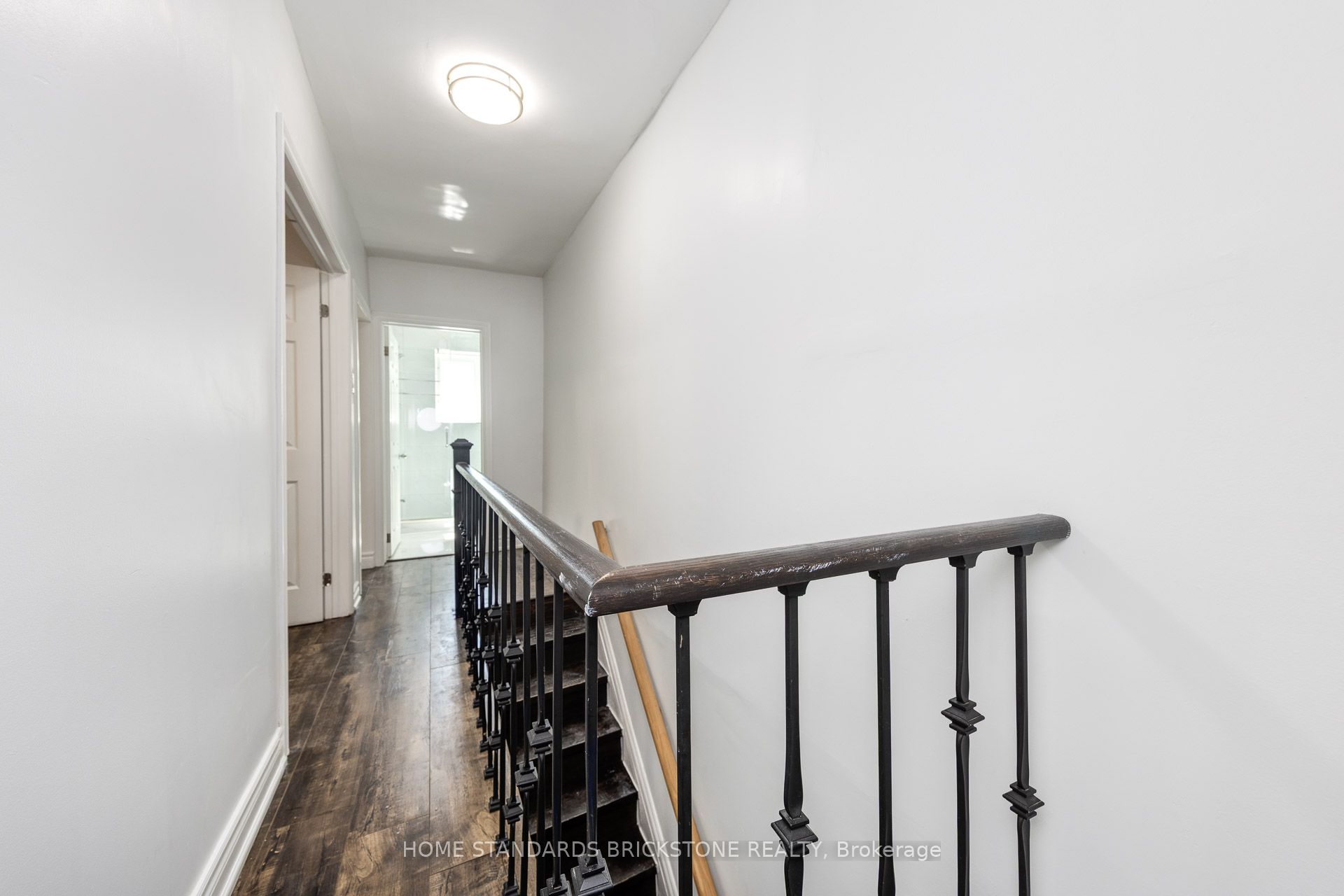 Unit 2nd Floor - 792 Pape Avenue, Toronto 5