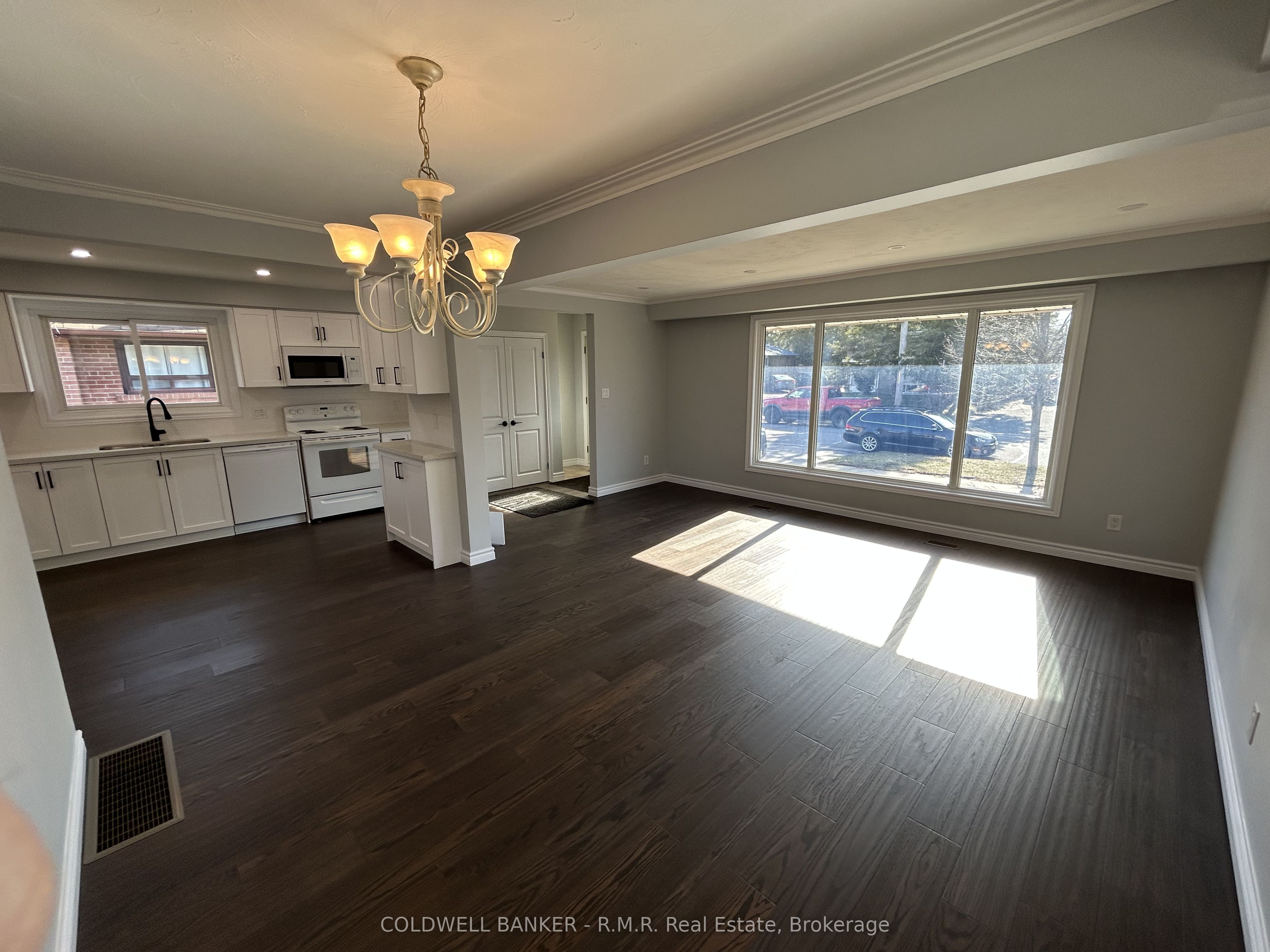 Unit Main - 125 Cabot Street, Oshawa 5