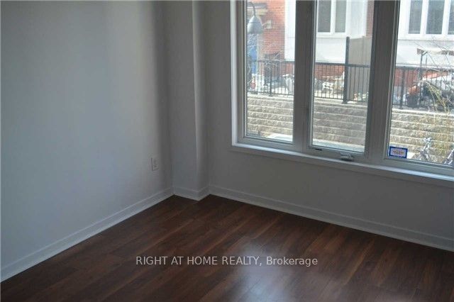 Unit 2 - 32 Florence Wyle Lane, Toronto 3